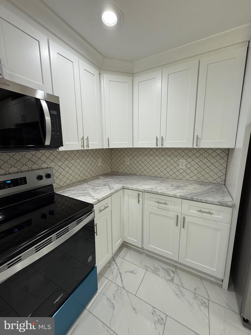 18820 KERILL RD, TRIANGLE, Virginia 22172, 5 Bedrooms Bedrooms, ,2 BathroomsBathrooms,Residential,For sale,18820 KERILL RD,VAPW2090918 MLS # VAPW2090918