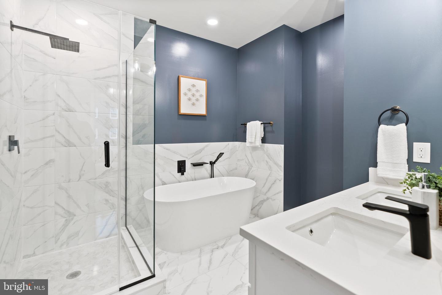 2019 M ST NE #6, WASHINGTON, District Of Columbia 20002, 2 Bedrooms Bedrooms, ,2 BathroomsBathrooms,Residential,For sale,2019 M ST NE #6,DCDC2194176 MLS # DCDC2194176