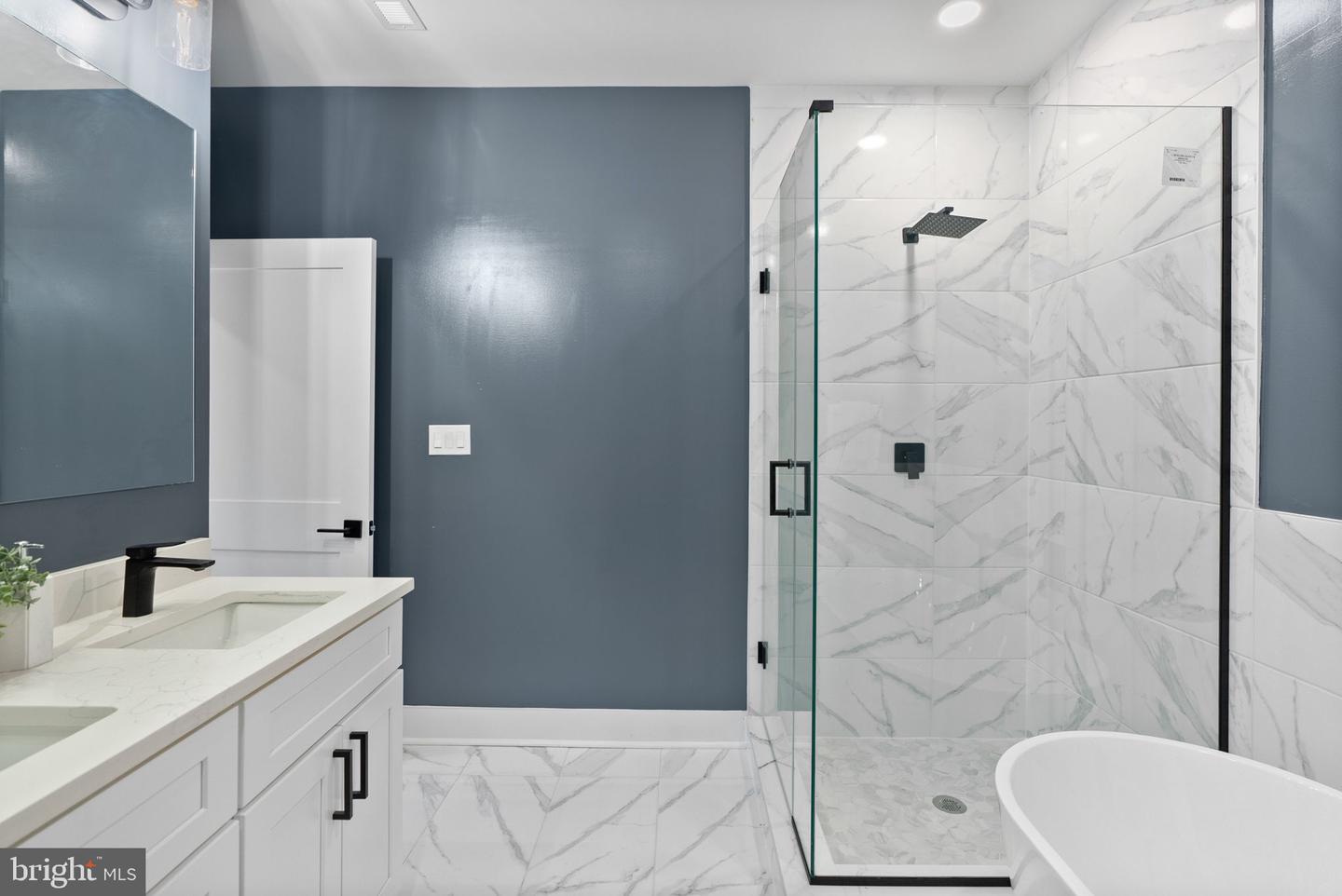 2019 M ST NE #6, WASHINGTON, District Of Columbia 20002, 2 Bedrooms Bedrooms, ,2 BathroomsBathrooms,Residential,For sale,2019 M ST NE #6,DCDC2194176 MLS # DCDC2194176