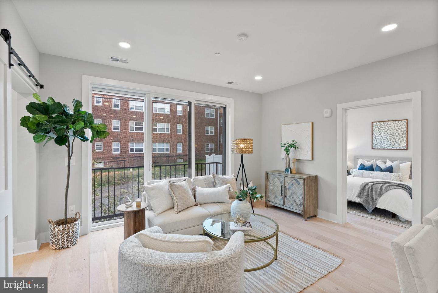 2019 M ST NE #6, WASHINGTON, District Of Columbia 20002, 2 Bedrooms Bedrooms, ,2 BathroomsBathrooms,Residential,For sale,2019 M ST NE #6,DCDC2194176 MLS # DCDC2194176