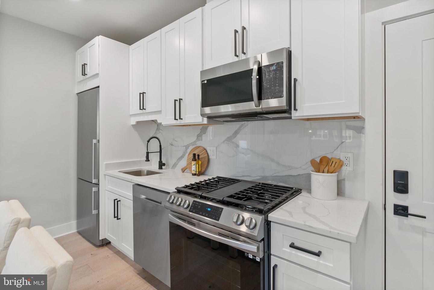 2019 M ST NE #6, WASHINGTON, District Of Columbia 20002, 2 Bedrooms Bedrooms, ,2 BathroomsBathrooms,Residential,For sale,2019 M ST NE #6,DCDC2194176 MLS # DCDC2194176