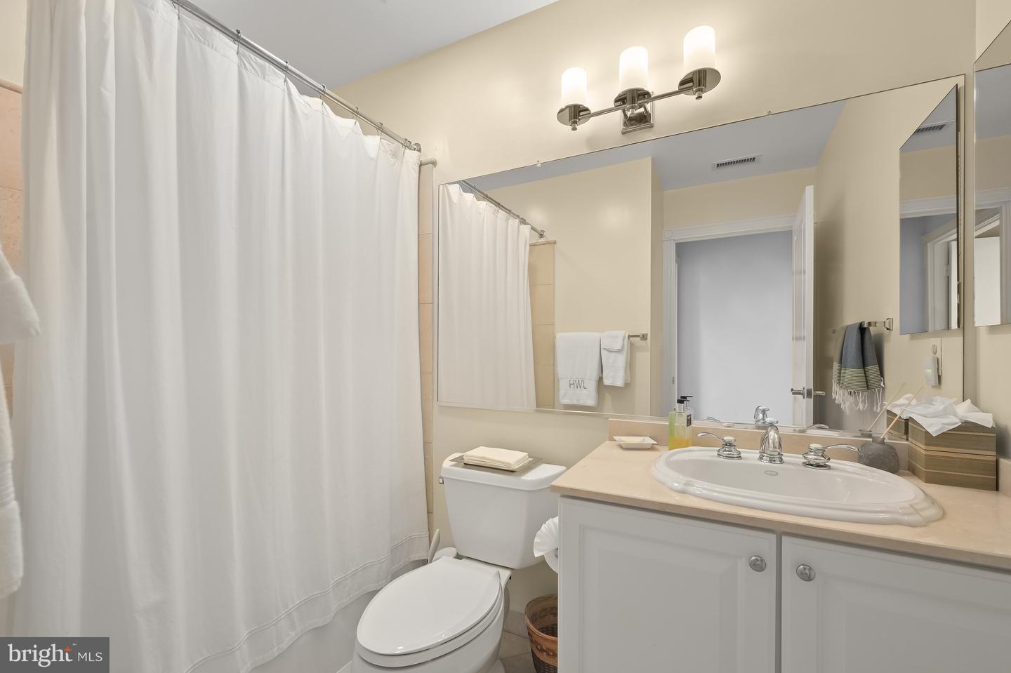 2600 PENNSYLVANIA AVE NW #5A, WASHINGTON, District Of Columbia 20037, 2 Bedrooms Bedrooms, ,2 BathroomsBathrooms,Residential,For sale,2600 PENNSYLVANIA AVE NW #5A,DCDC2194672 MLS # DCDC2194672