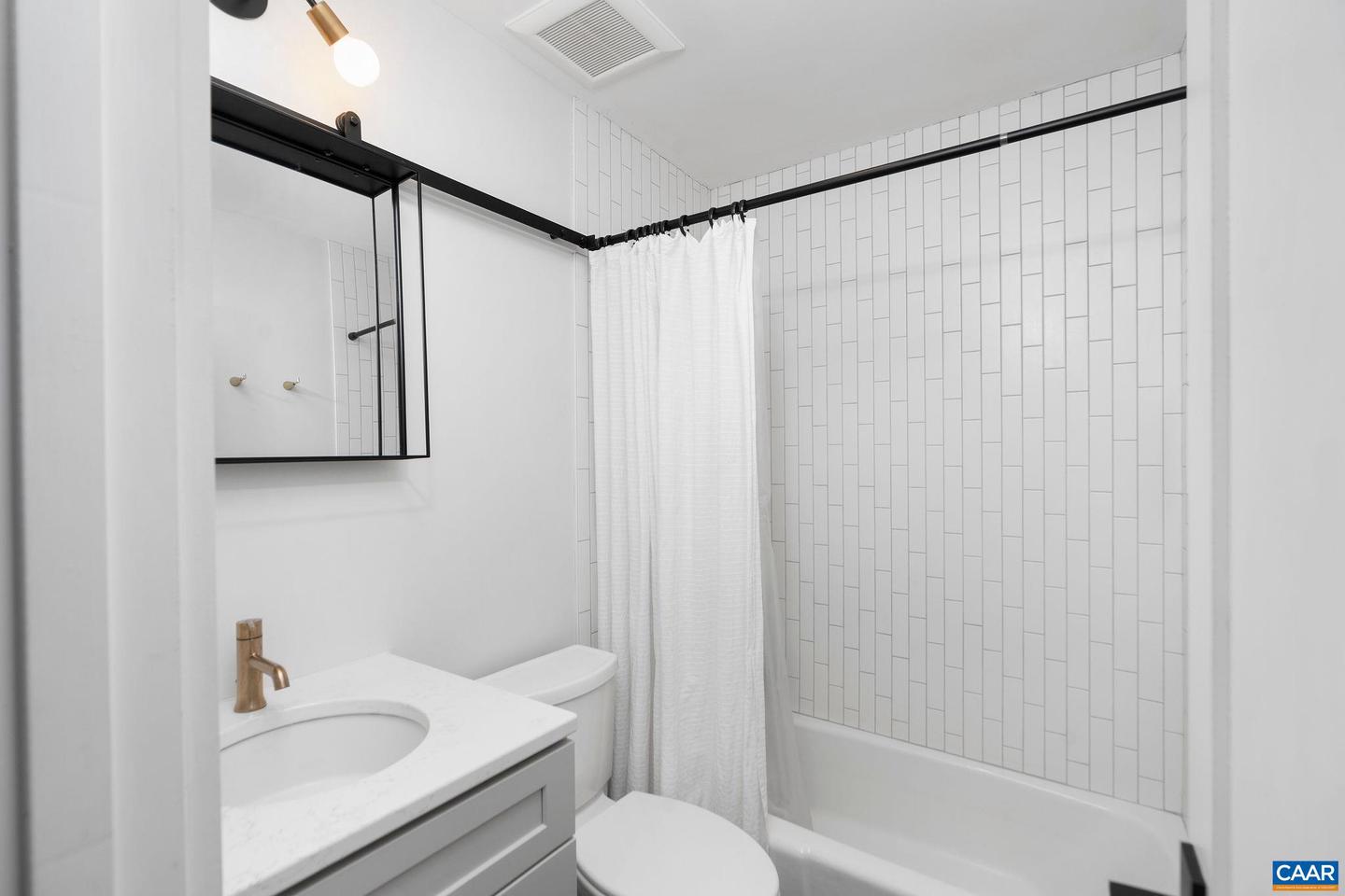 113 DENICE LN, CHARLOTTESVILLE, Virginia 22901, 3 Bedrooms Bedrooms, ,2 BathroomsBathrooms,Residential,For sale,113 DENICE LN,663185 MLS # 663185