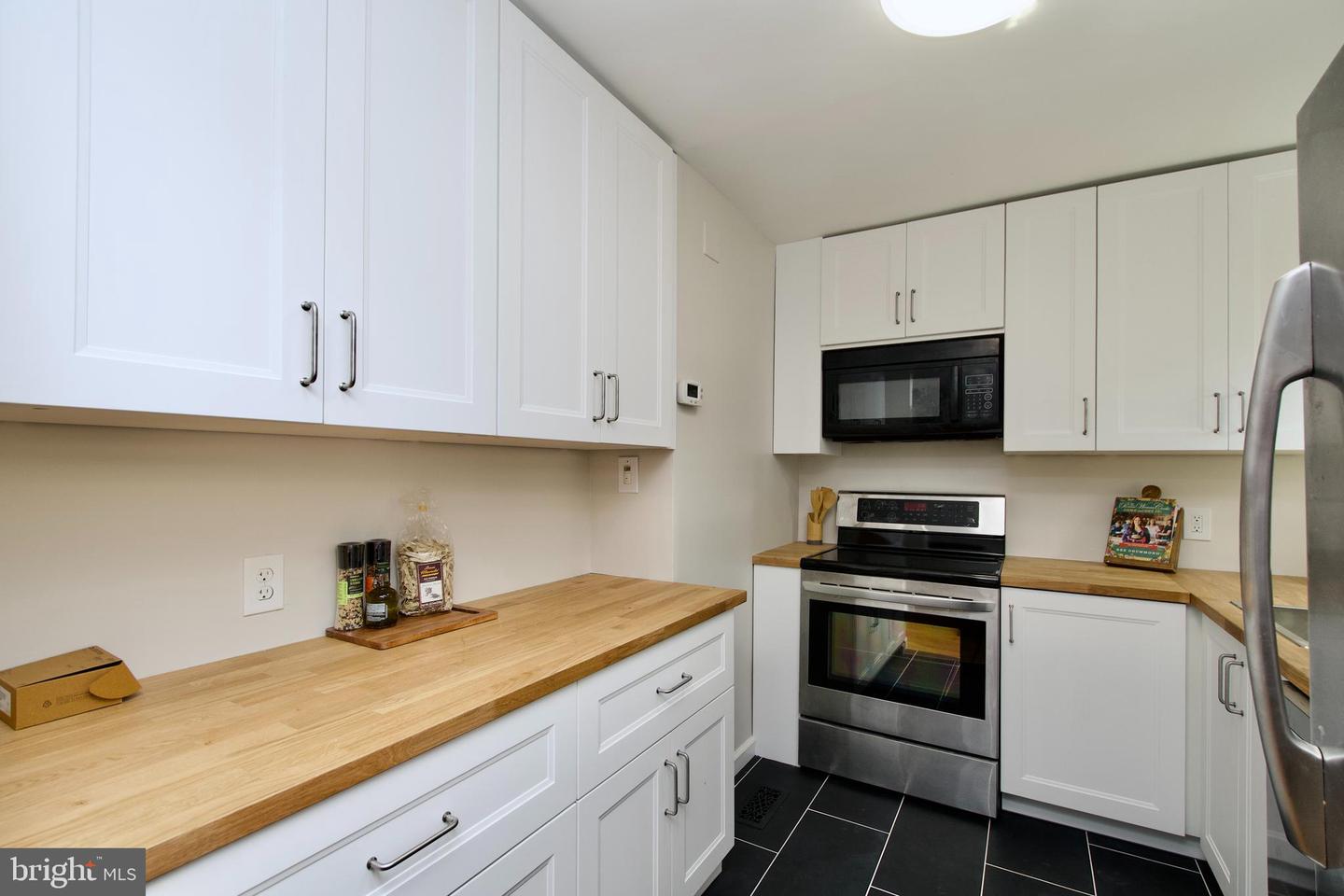 4803 30TH ST S #A2, ARLINGTON, Virginia 22206, 2 Bedrooms Bedrooms, ,2 BathroomsBathrooms,Residential,For sale,4803 30TH ST S #A2,VAAR2056132 MLS # VAAR2056132
