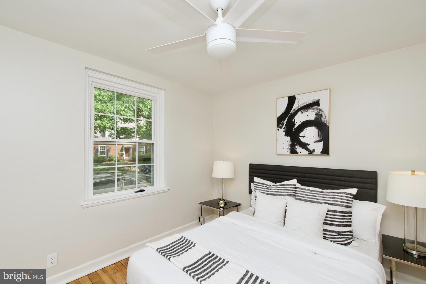 4803 30TH ST S #A2, ARLINGTON, Virginia 22206, 2 Bedrooms Bedrooms, ,2 BathroomsBathrooms,Residential,For sale,4803 30TH ST S #A2,VAAR2056132 MLS # VAAR2056132