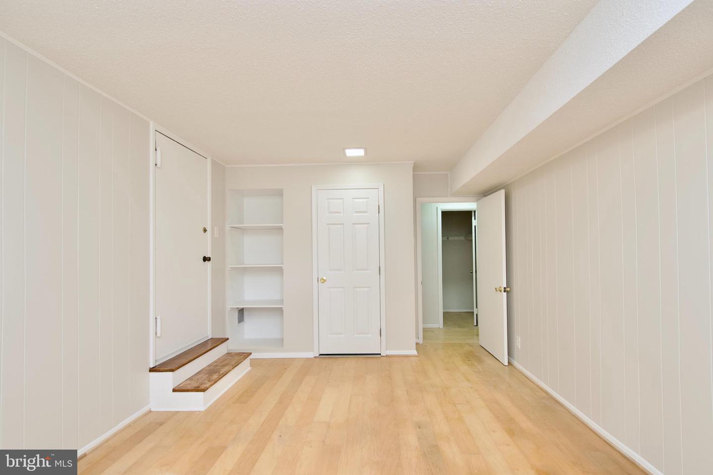 4803 30TH ST S #A2, ARLINGTON, Virginia 22206, 2 Bedrooms Bedrooms, ,2 BathroomsBathrooms,Residential,For sale,4803 30TH ST S #A2,VAAR2056132 MLS # VAAR2056132