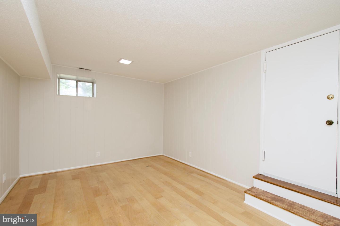 4803 30TH ST S #A2, ARLINGTON, Virginia 22206, 2 Bedrooms Bedrooms, ,2 BathroomsBathrooms,Residential,For sale,4803 30TH ST S #A2,VAAR2056132 MLS # VAAR2056132