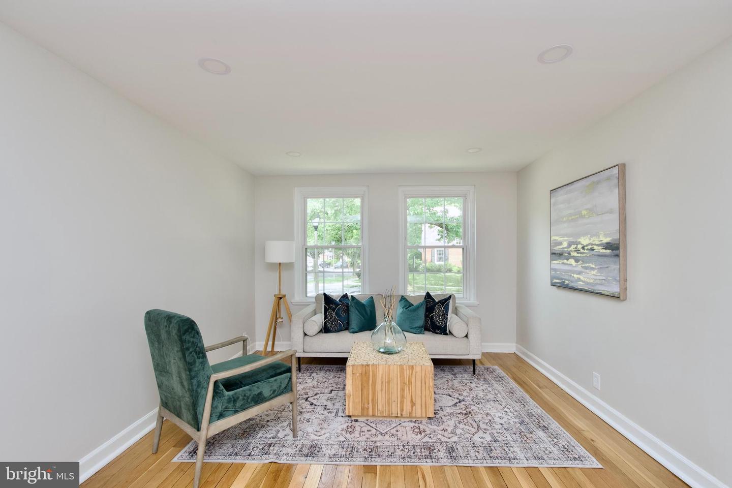 4803 30TH ST S #A2, ARLINGTON, Virginia 22206, 2 Bedrooms Bedrooms, ,2 BathroomsBathrooms,Residential,For sale,4803 30TH ST S #A2,VAAR2056132 MLS # VAAR2056132