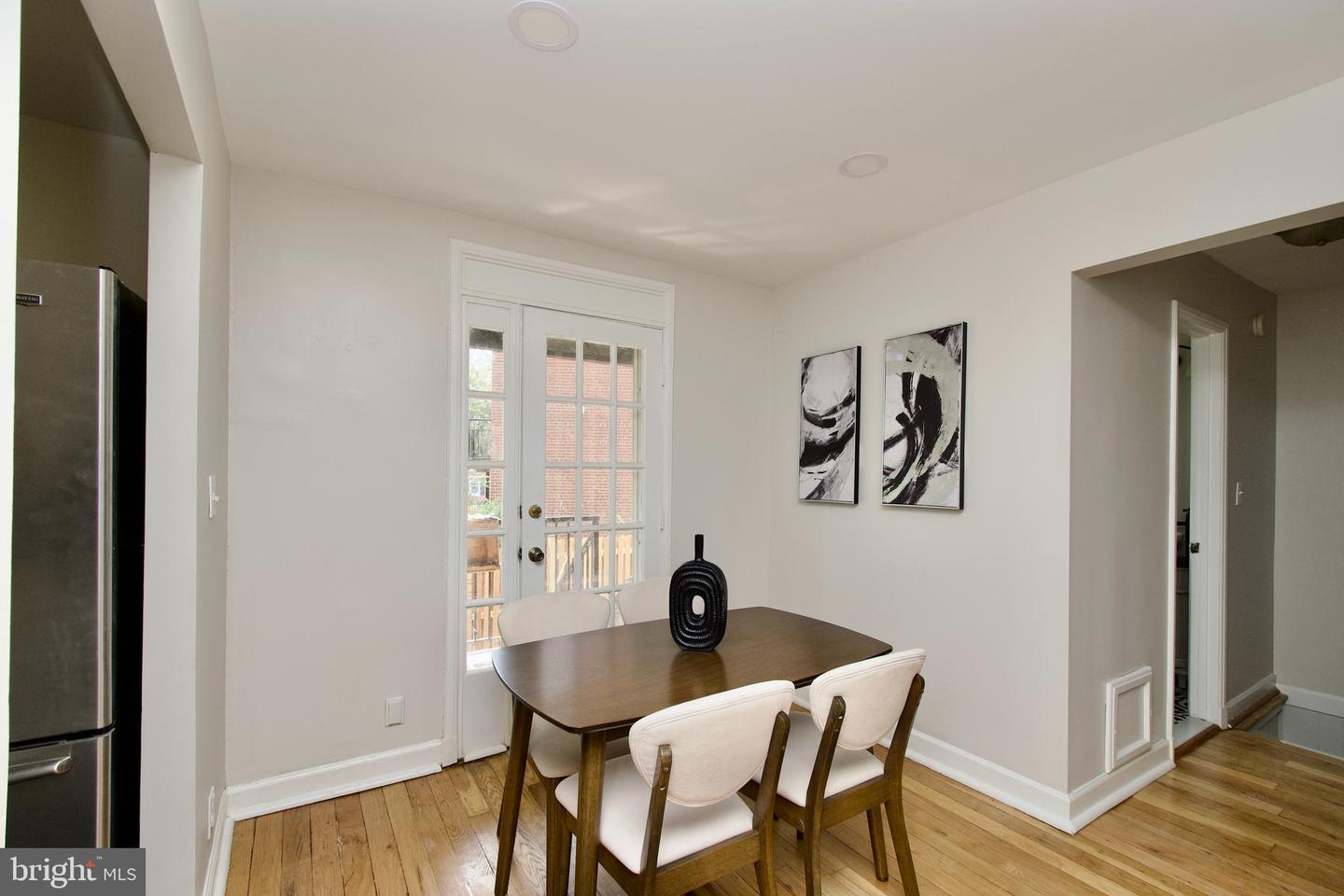 4803 30TH ST S #A2, ARLINGTON, Virginia 22206, 2 Bedrooms Bedrooms, ,2 BathroomsBathrooms,Residential,For sale,4803 30TH ST S #A2,VAAR2056132 MLS # VAAR2056132