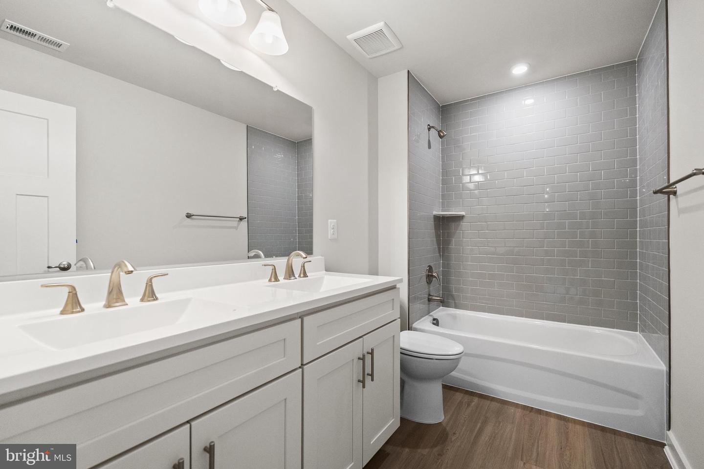 109 HILLSDALE DR, FREDERICKSBURG, Virginia 22405, 4 Bedrooms Bedrooms, ,3 BathroomsBathrooms,Residential,For sale,109 HILLSDALE DR,VAST2037956 MLS # VAST2037956