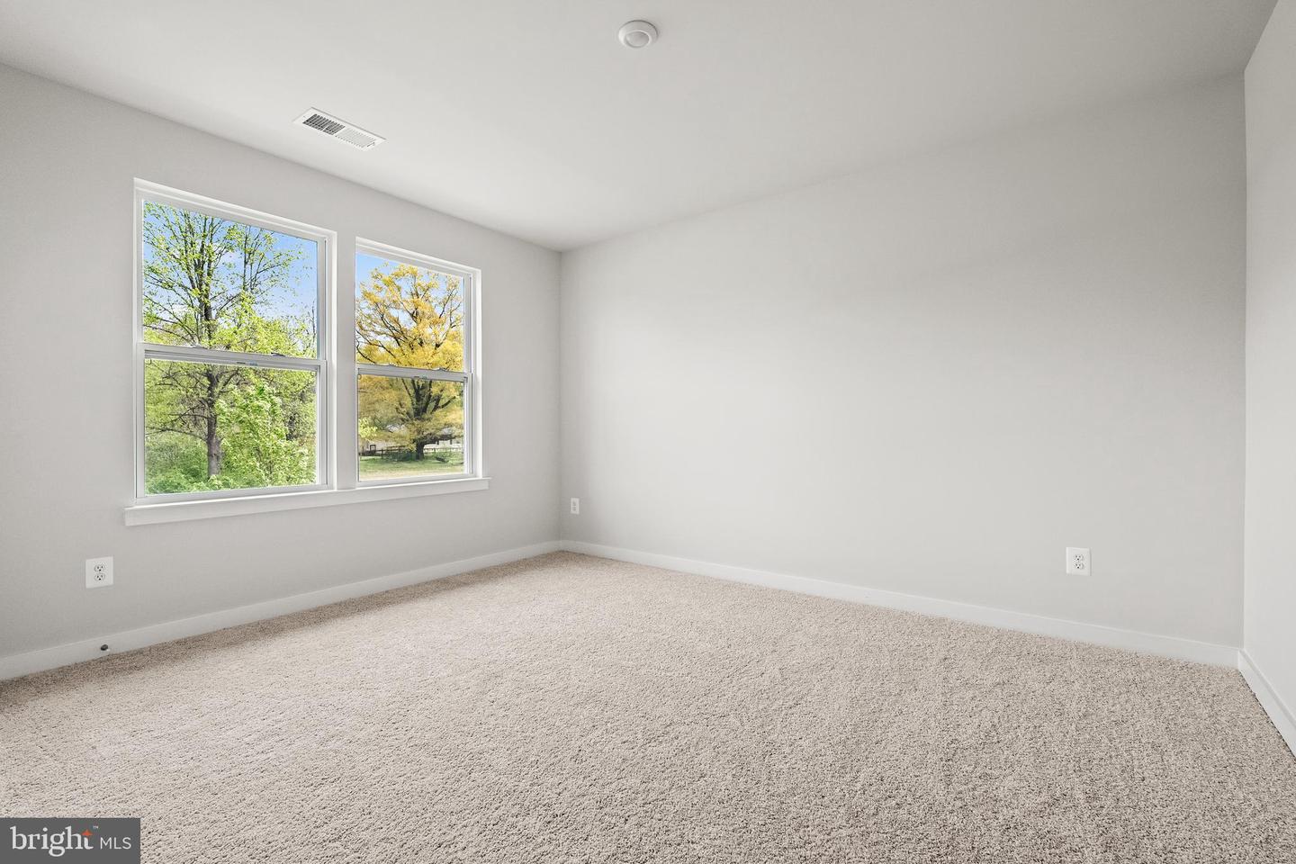 109 HILLSDALE DR, FREDERICKSBURG, Virginia 22405, 4 Bedrooms Bedrooms, ,3 BathroomsBathrooms,Residential,For sale,109 HILLSDALE DR,VAST2037956 MLS # VAST2037956