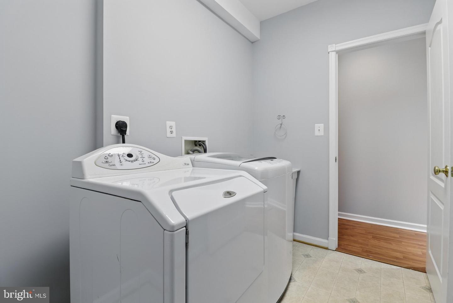 42827 FREEDOM ST, CHANTILLY, Virginia 20152, 5 Bedrooms Bedrooms, ,3 BathroomsBathrooms,Residential,For sale,42827 FREEDOM ST,VALO2094812 MLS # VALO2094812