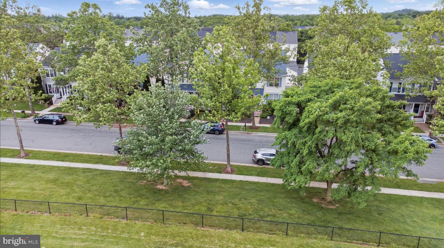 42827 FREEDOM ST, CHANTILLY, Virginia 20152, 5 Bedrooms Bedrooms, ,3 BathroomsBathrooms,Residential,For sale,42827 FREEDOM ST,VALO2094812 MLS # VALO2094812