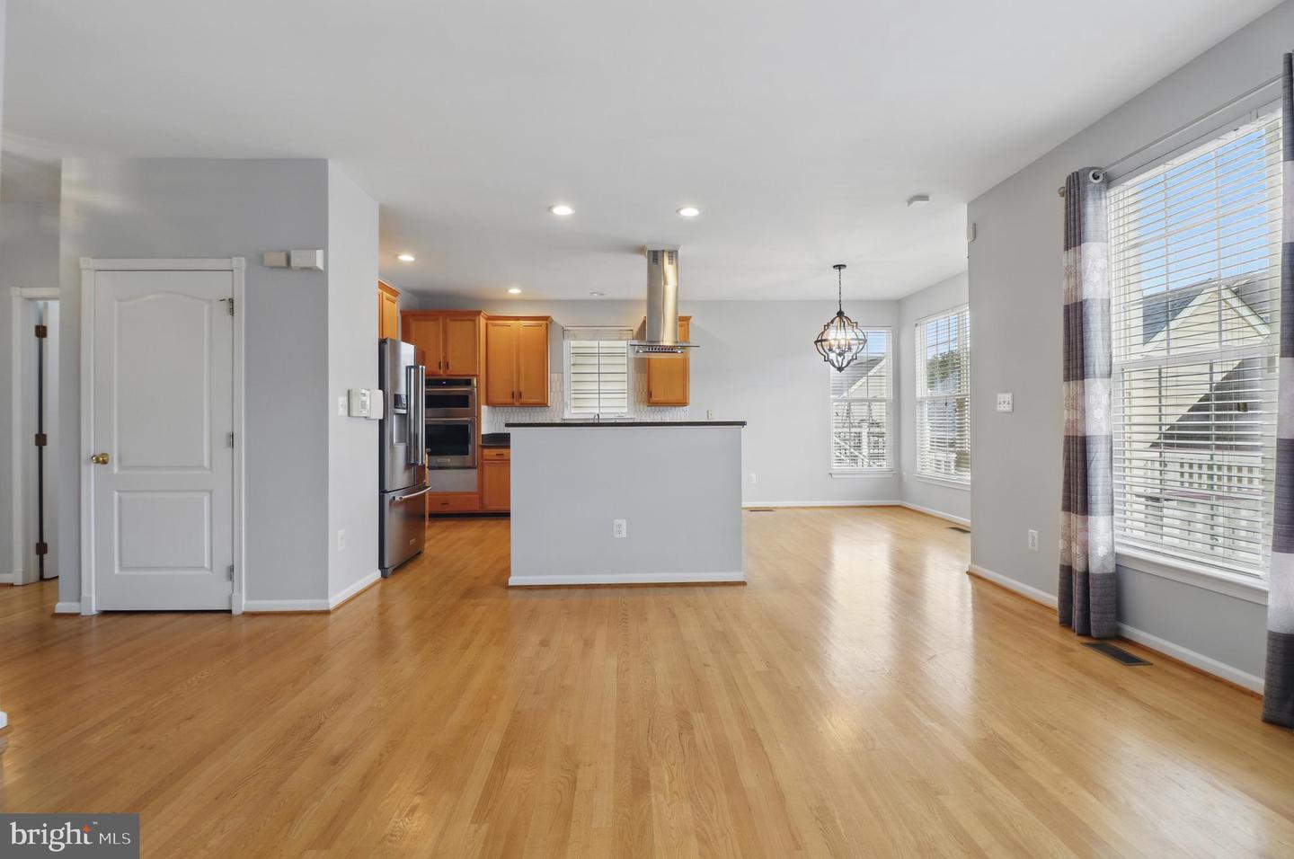 42827 FREEDOM ST, CHANTILLY, Virginia 20152, 5 Bedrooms Bedrooms, ,3 BathroomsBathrooms,Residential,For sale,42827 FREEDOM ST,VALO2094812 MLS # VALO2094812