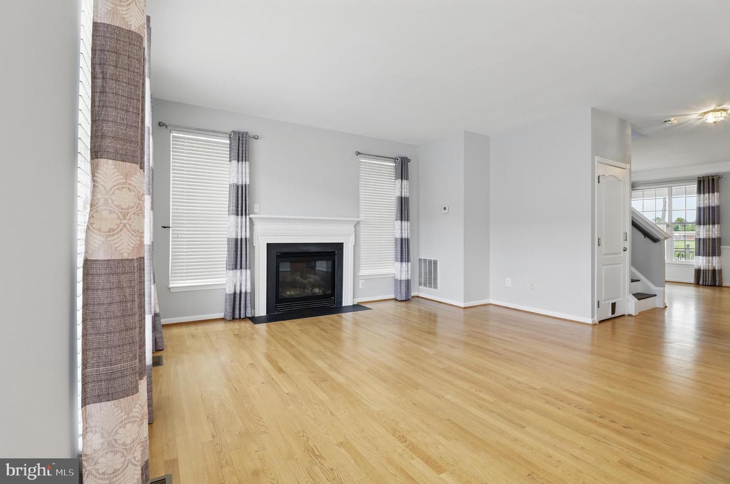 42827 FREEDOM ST, CHANTILLY, Virginia 20152, 5 Bedrooms Bedrooms, ,3 BathroomsBathrooms,Residential,For sale,42827 FREEDOM ST,VALO2094812 MLS # VALO2094812