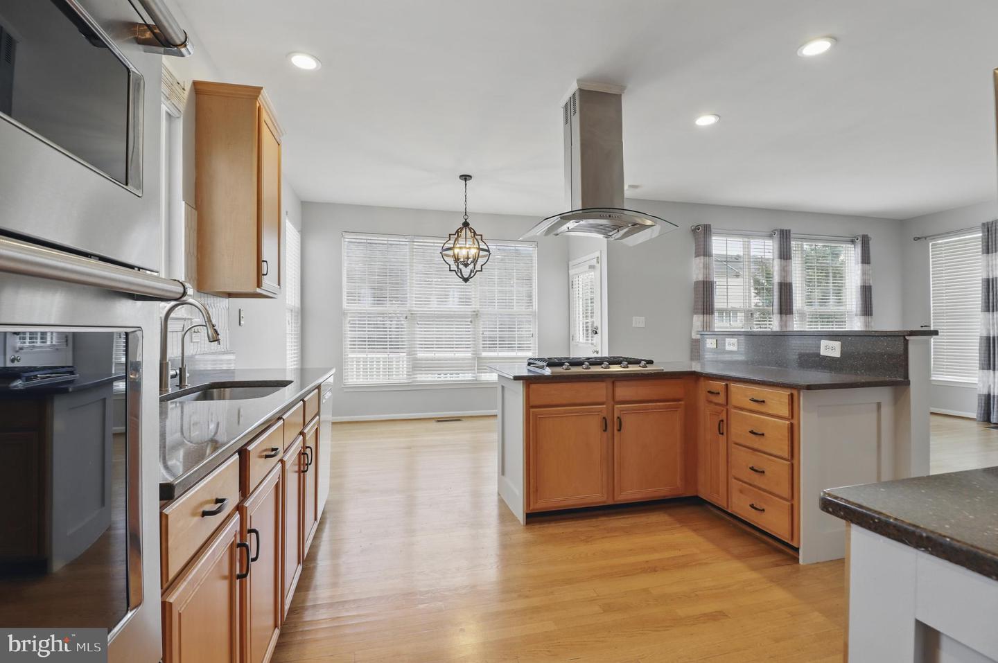 42827 FREEDOM ST, CHANTILLY, Virginia 20152, 5 Bedrooms Bedrooms, ,3 BathroomsBathrooms,Residential,For sale,42827 FREEDOM ST,VALO2094812 MLS # VALO2094812
