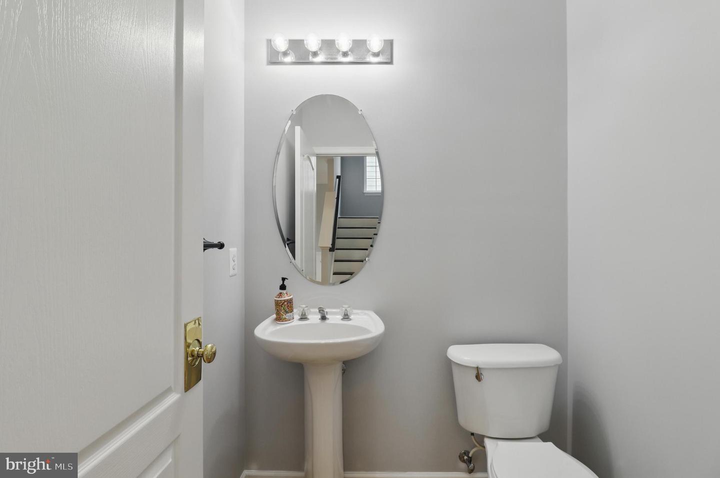 42827 FREEDOM ST, CHANTILLY, Virginia 20152, 5 Bedrooms Bedrooms, ,3 BathroomsBathrooms,Residential,For sale,42827 FREEDOM ST,VALO2094812 MLS # VALO2094812