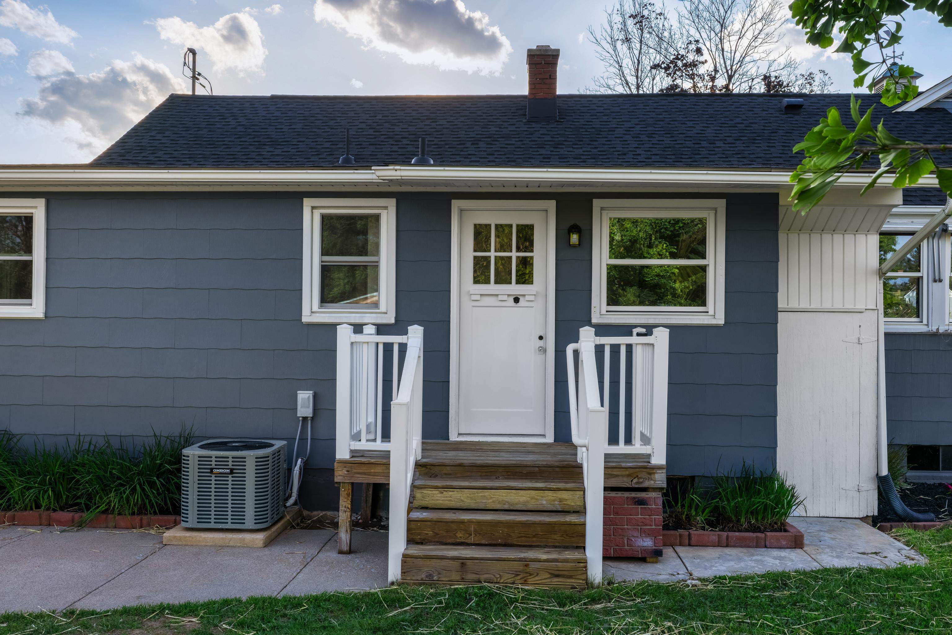 200 DOGWOOD AVE, GROTTOES, Virginia 24441, 4 Bedrooms Bedrooms, ,2 BathroomsBathrooms,Residential,200 DOGWOOD AVE,665427 MLS # 665427