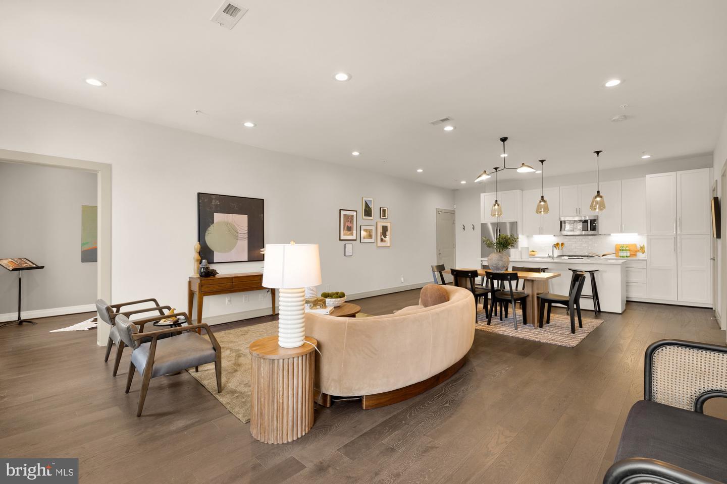 770 PARK RD NW #201, WASHINGTON, District Of Columbia 20010, 3 Bedrooms Bedrooms, ,2 BathroomsBathrooms,Residential,For sale,770 PARK RD NW #201,DCDC2198218 MLS # DCDC2198218
