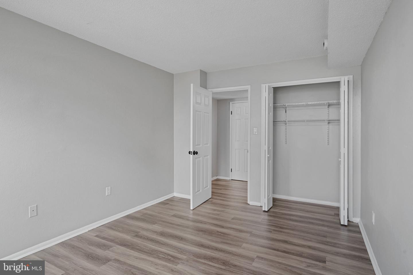 16 S VAN DORN ST #406, ALEXANDRIA, Virginia 22304, 2 Bedrooms Bedrooms, ,1 BathroomBathrooms,Residential,For sale,16 S VAN DORN ST #406,VAAX2044850 MLS # VAAX2044850
