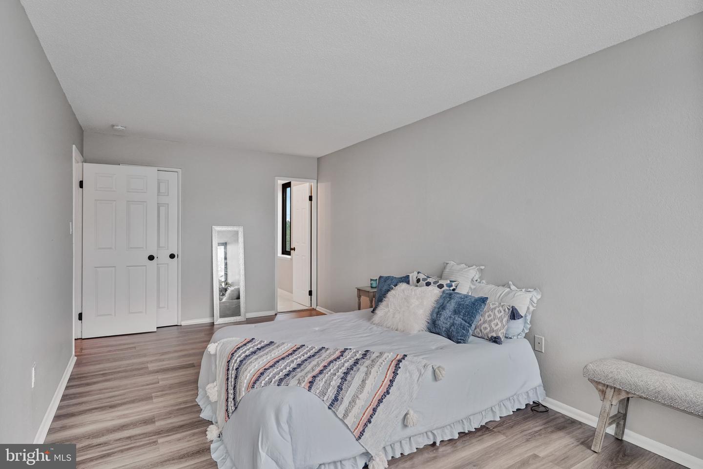 16 S VAN DORN ST #406, ALEXANDRIA, Virginia 22304, 2 Bedrooms Bedrooms, ,1 BathroomBathrooms,Residential,For sale,16 S VAN DORN ST #406,VAAX2044850 MLS # VAAX2044850