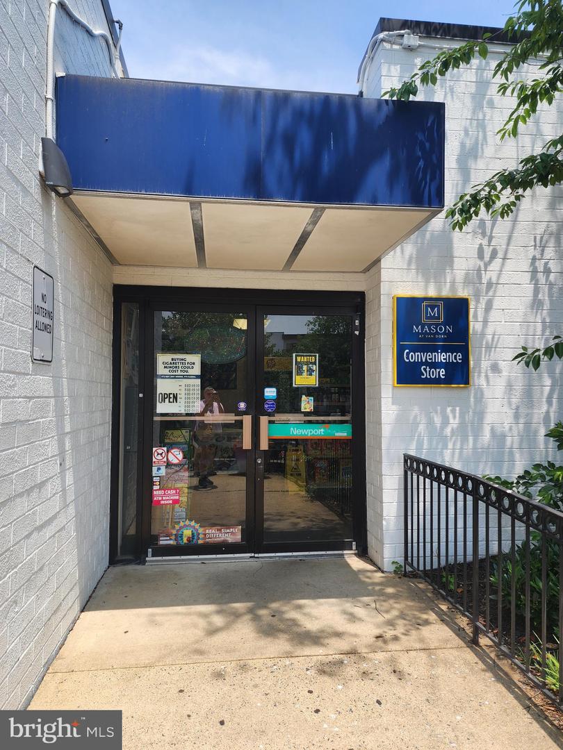 16 S VAN DORN ST #406, ALEXANDRIA, Virginia 22304, 2 Bedrooms Bedrooms, ,1 BathroomBathrooms,Residential,For sale,16 S VAN DORN ST #406,VAAX2044850 MLS # VAAX2044850