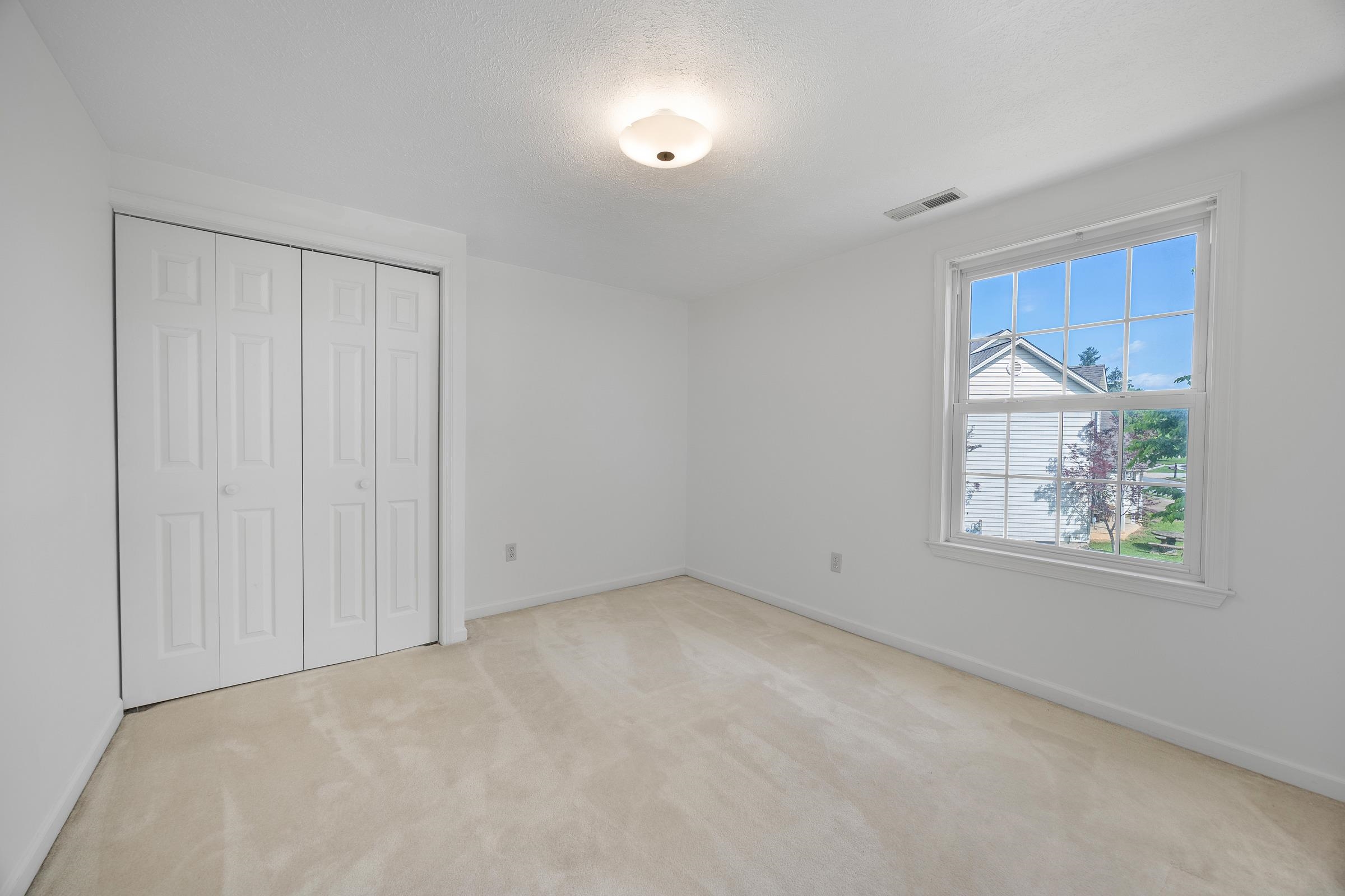 113 SUN BRIAR CT, NEW MARKET, Virginia 22844, 3 Bedrooms Bedrooms, ,2 BathroomsBathrooms,Residential,113 SUN BRIAR CT,665772 MLS # 665772