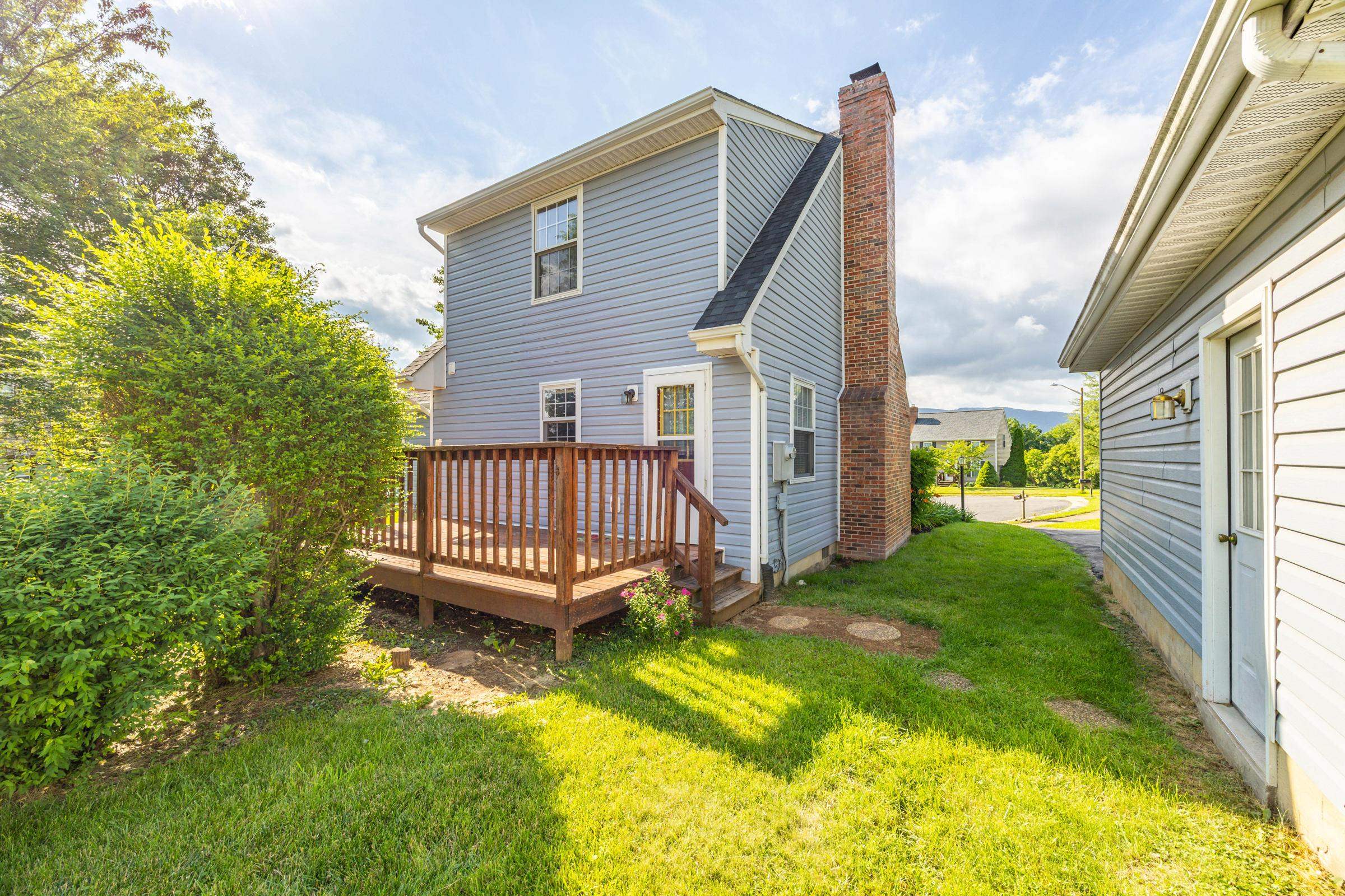 113 SUN BRIAR CT, NEW MARKET, Virginia 22844, 3 Bedrooms Bedrooms, ,2 BathroomsBathrooms,Residential,113 SUN BRIAR CT,665772 MLS # 665772