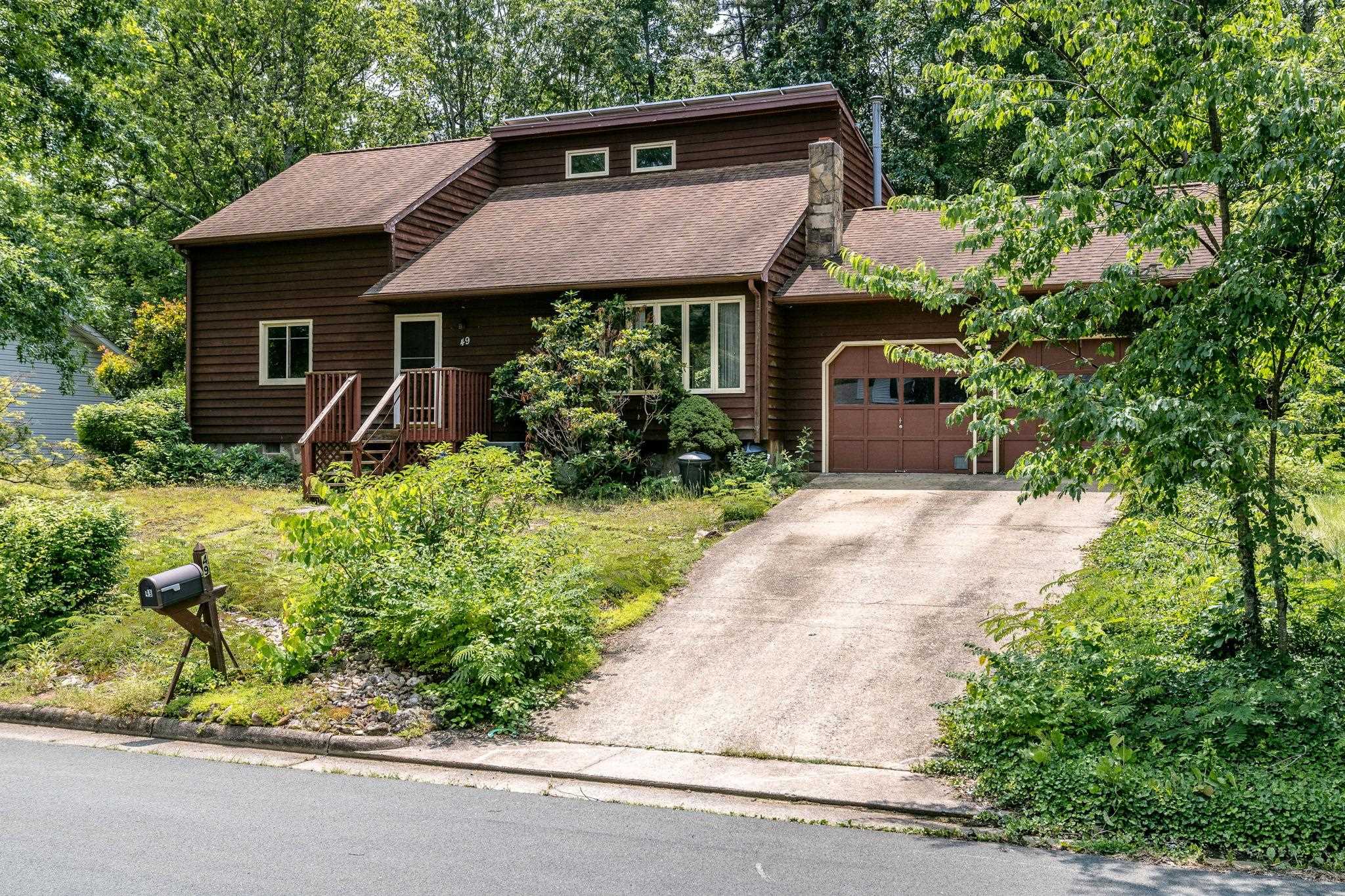 49 SUGARCAMP LN, STUARTS DRAFT, Virginia 24477, 3 Bedrooms Bedrooms, ,2 BathroomsBathrooms,Residential,49 SUGARCAMP LN,665777 MLS # 665777