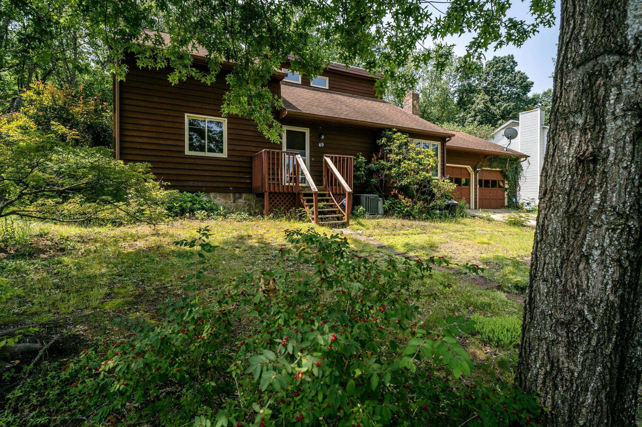 49 SUGARCAMP LN, STUARTS DRAFT, Virginia 24477, 3 Bedrooms Bedrooms, ,2 BathroomsBathrooms,Residential,49 SUGARCAMP LN,665777 MLS # 665777