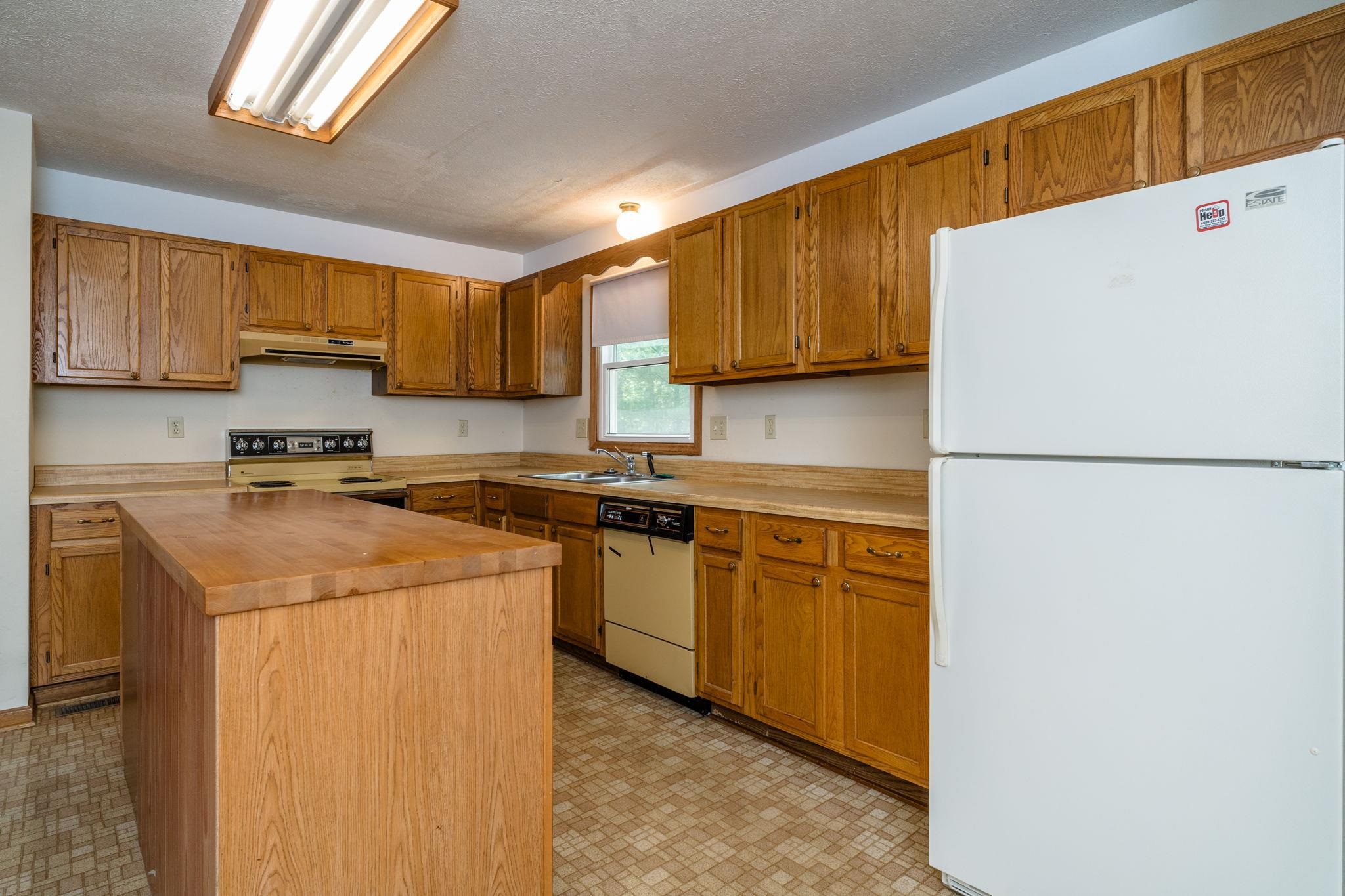 49 SUGARCAMP LN, STUARTS DRAFT, Virginia 24477, 3 Bedrooms Bedrooms, ,2 BathroomsBathrooms,Residential,49 SUGARCAMP LN,665777 MLS # 665777