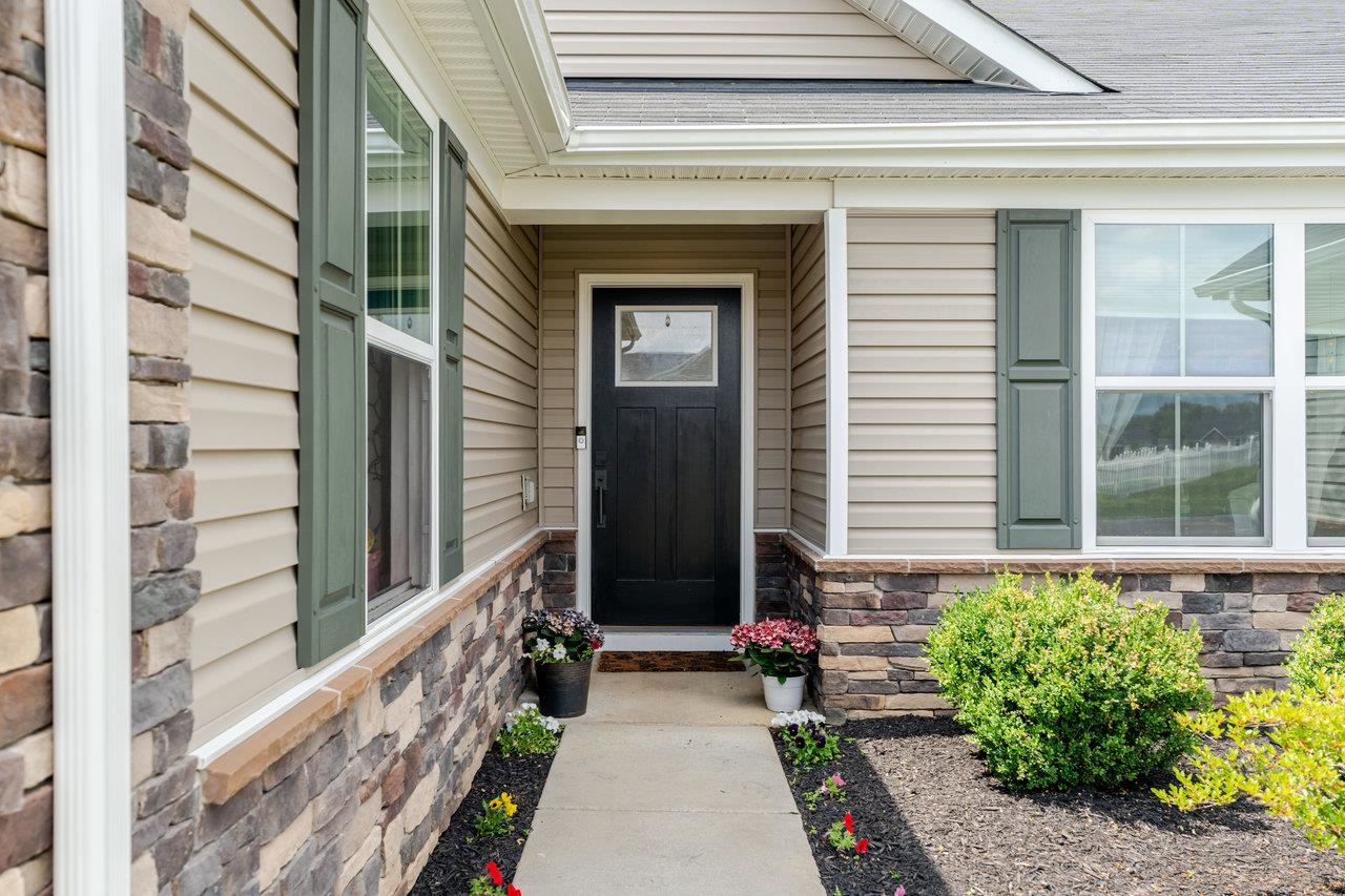 57 SOUTH PEAK DR, MCGAHEYSVILLE, Virginia 22840, 3 Bedrooms Bedrooms, ,2 BathroomsBathrooms,Residential,57 SOUTH PEAK DR,665778 MLS # 665778