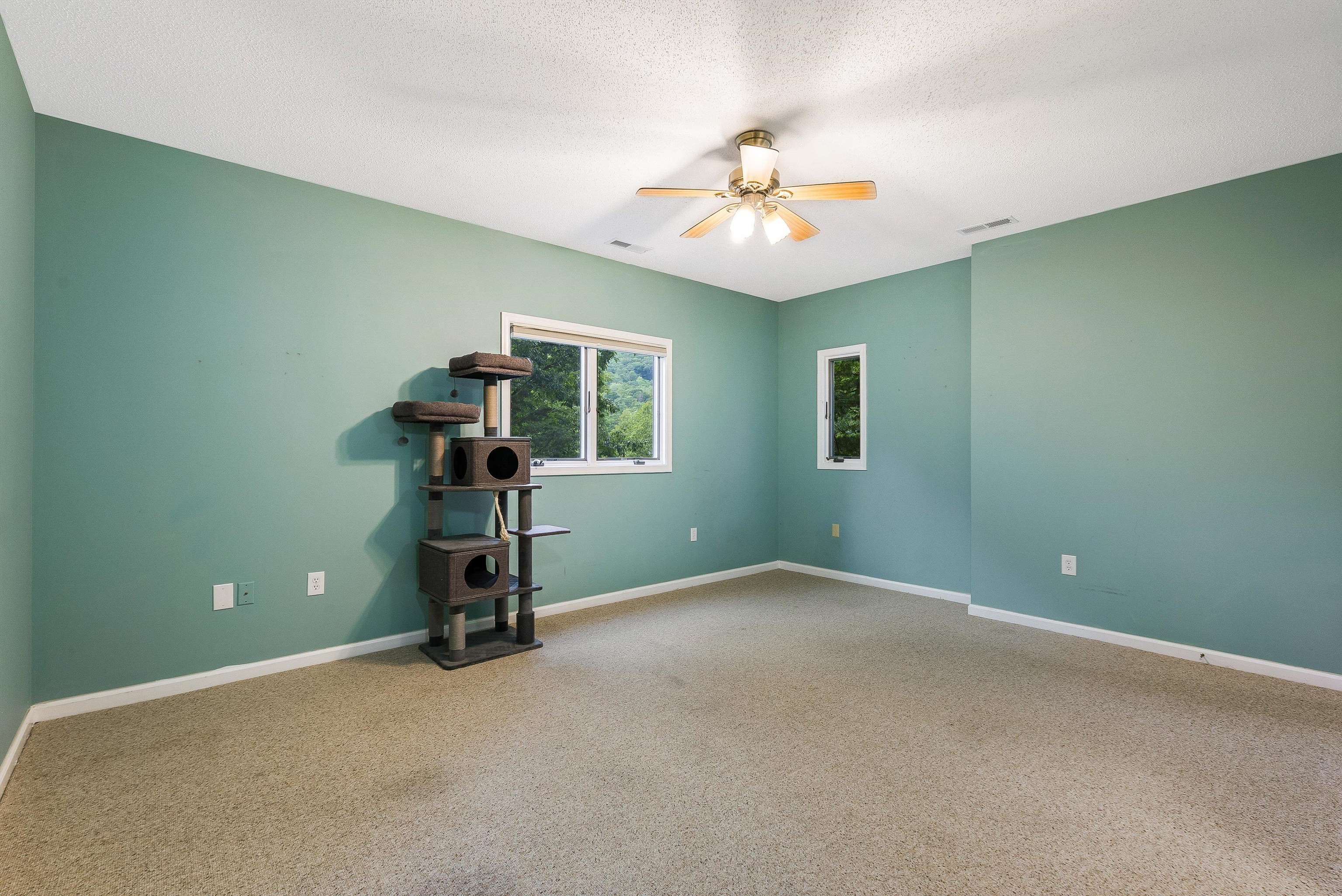 4056 PALMER RD, MCGAHEYSVILLE, Virginia 22840, 5 Bedrooms Bedrooms, ,4 BathroomsBathrooms,Residential,4056 PALMER RD,665780 MLS # 665780