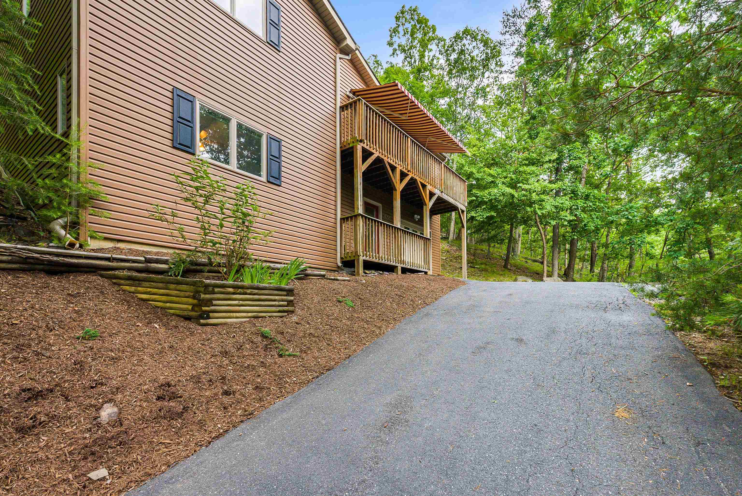 4056 PALMER RD, MCGAHEYSVILLE, Virginia 22840, 5 Bedrooms Bedrooms, ,4 BathroomsBathrooms,Residential,4056 PALMER RD,665780 MLS # 665780