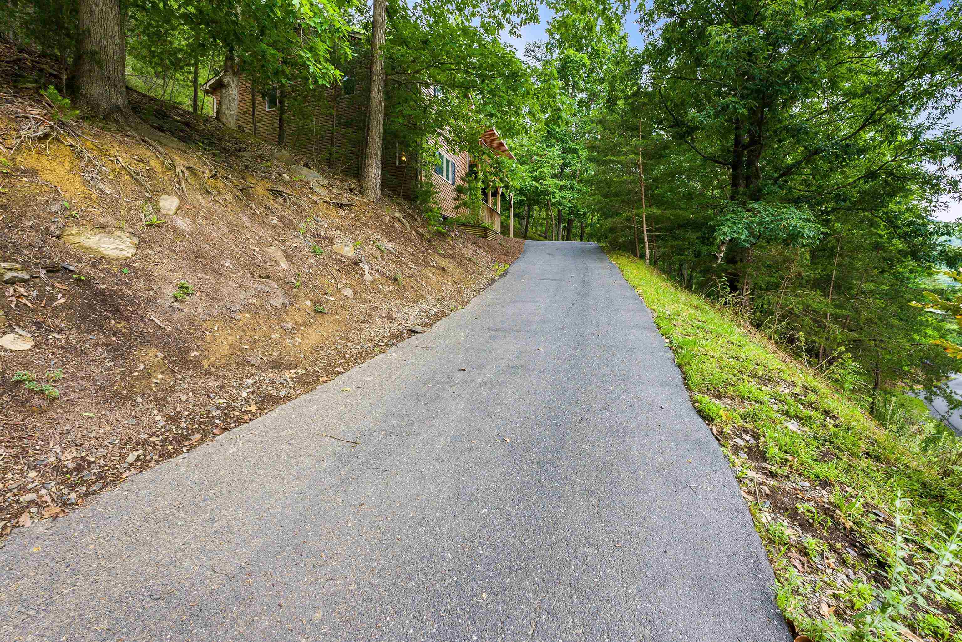 4056 PALMER RD, MCGAHEYSVILLE, Virginia 22840, 5 Bedrooms Bedrooms, ,4 BathroomsBathrooms,Residential,4056 PALMER RD,665780 MLS # 665780