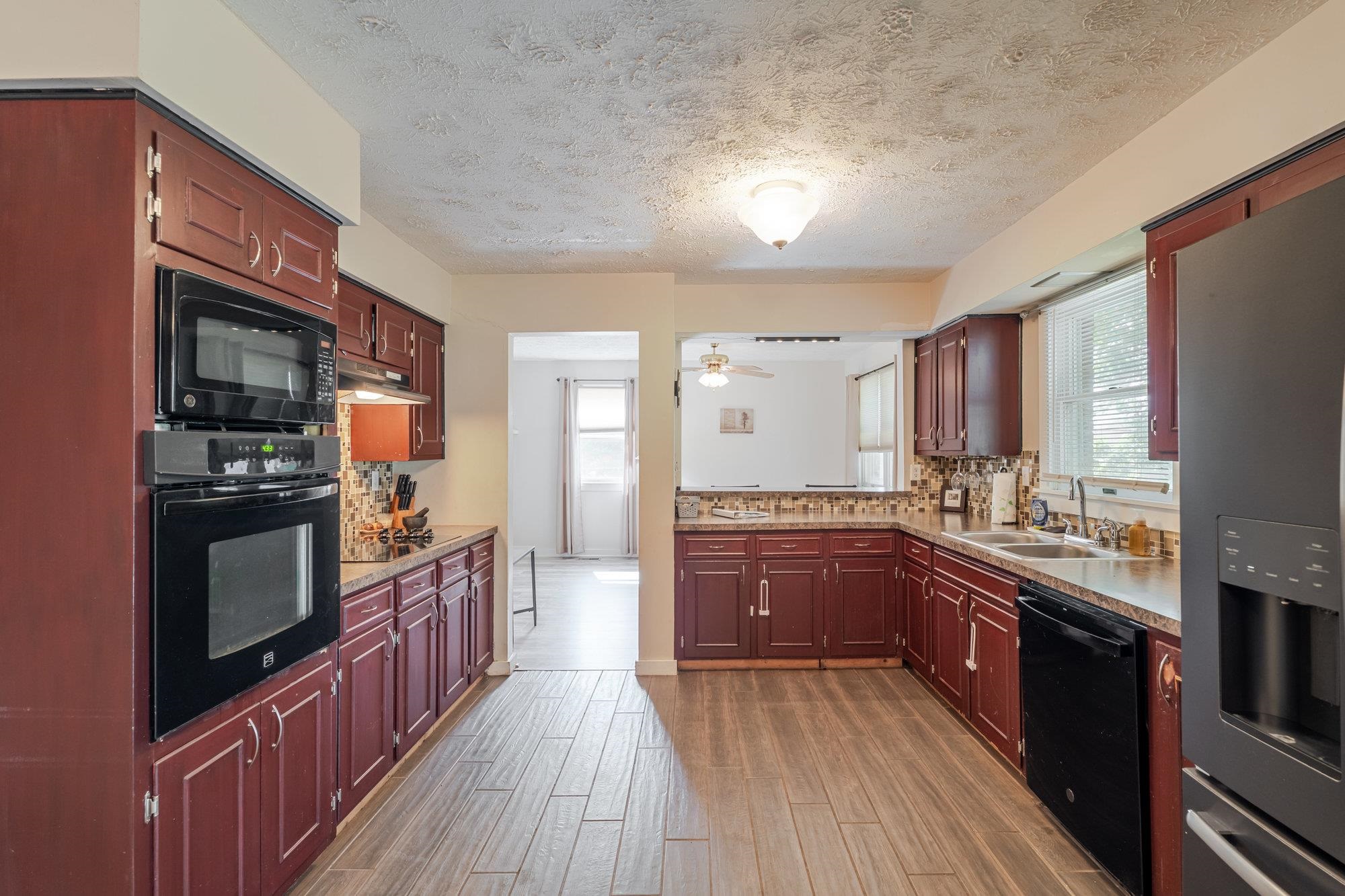 257 EDGEWOOD DR, SHENANDOAH, Virginia 22849, 3 Bedrooms Bedrooms, ,2 BathroomsBathrooms,Residential,257 EDGEWOOD DR,665784 MLS # 665784