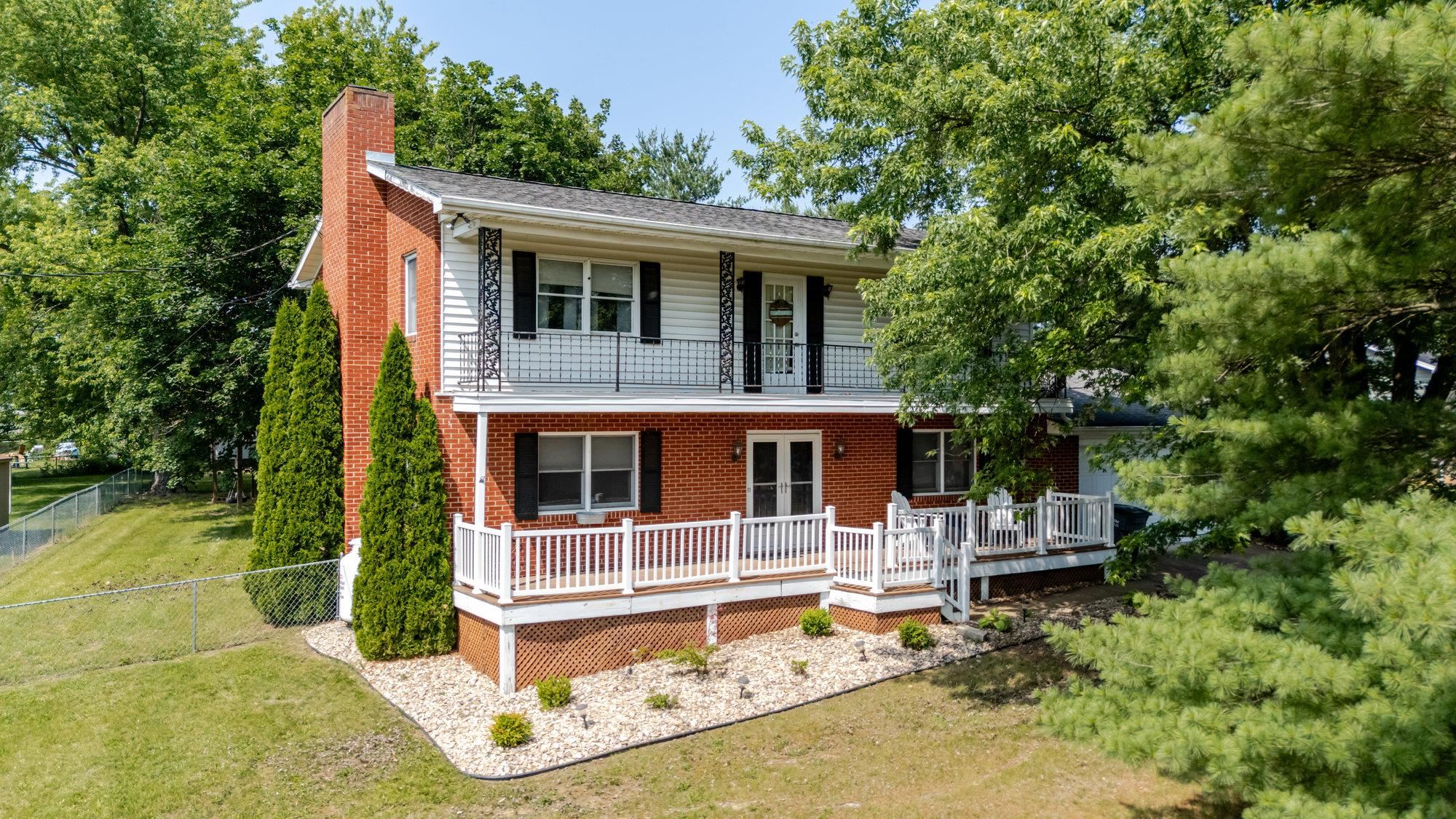 257 EDGEWOOD DR, SHENANDOAH, Virginia 22849, 3 Bedrooms Bedrooms, ,2 BathroomsBathrooms,Residential,257 EDGEWOOD DR,665784 MLS # 665784