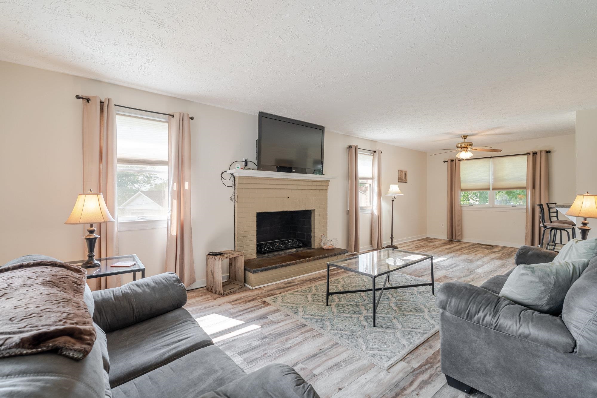 257 EDGEWOOD DR, SHENANDOAH, Virginia 22849, 3 Bedrooms Bedrooms, ,2 BathroomsBathrooms,Residential,257 EDGEWOOD DR,665784 MLS # 665784