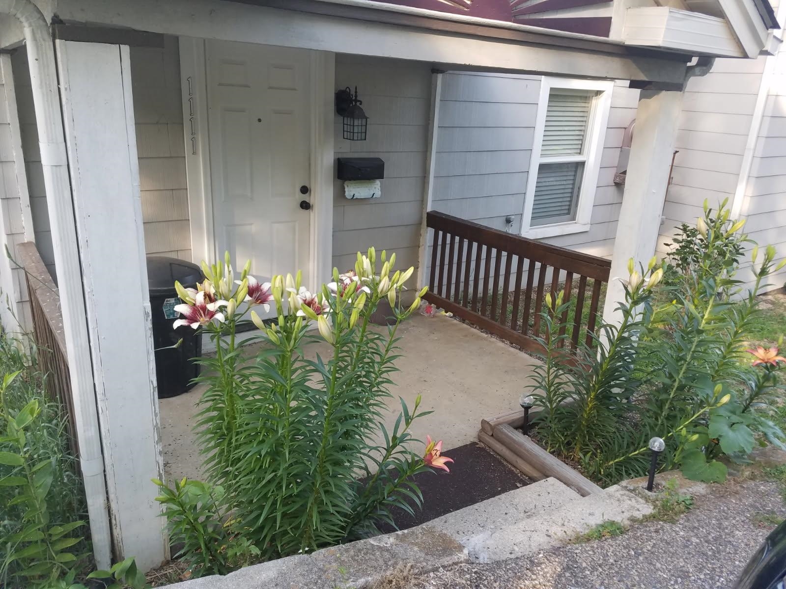 1111 MAPLE ST, STAUNTON, Virginia 24401, 3 Bedrooms Bedrooms, ,2 BathroomsBathrooms,Residential,1111 MAPLE ST,665794 MLS # 665794