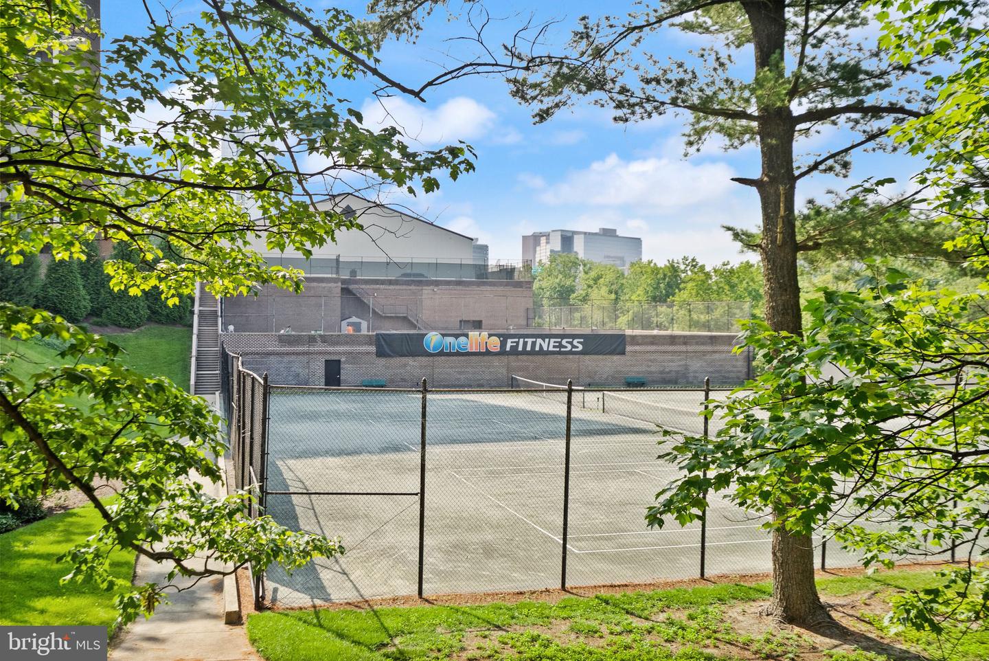 1800 OLD MEADOW RD #1218, MCLEAN, Virginia 22102, 2 Bedrooms Bedrooms, ,2 BathroomsBathrooms,Residential,For sale,1800 OLD MEADOW RD #1218,VAFX2240152 MLS # VAFX2240152