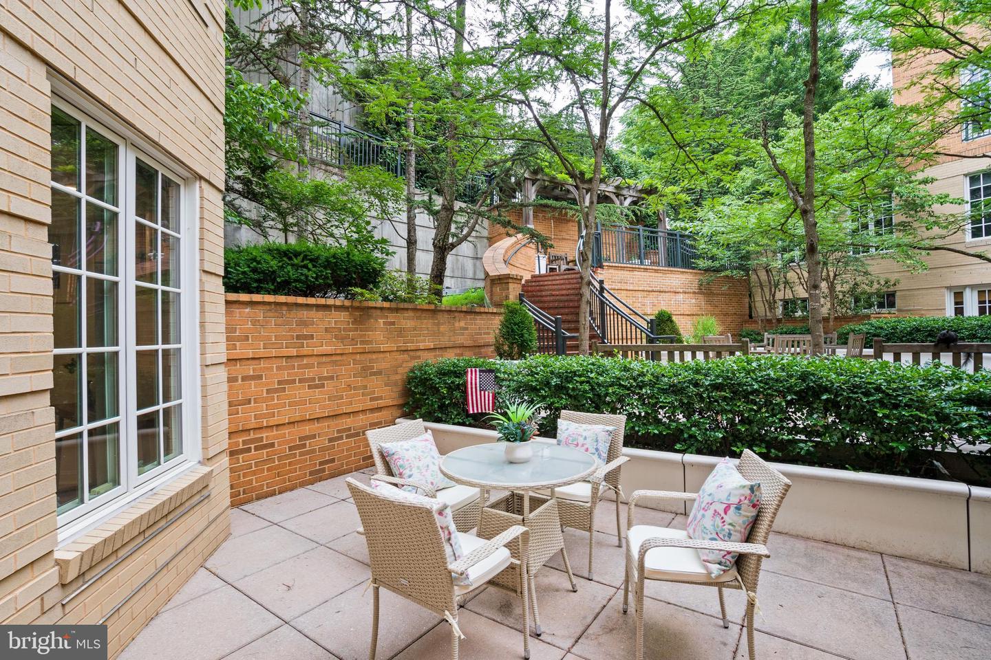2501 WISCONSIN AVE NW #2, WASHINGTON, District Of Columbia 20007, 3 Bedrooms Bedrooms, ,2 BathroomsBathrooms,Residential,For sale,2501 WISCONSIN AVE NW #2,DCDC2200340 MLS # DCDC2200340