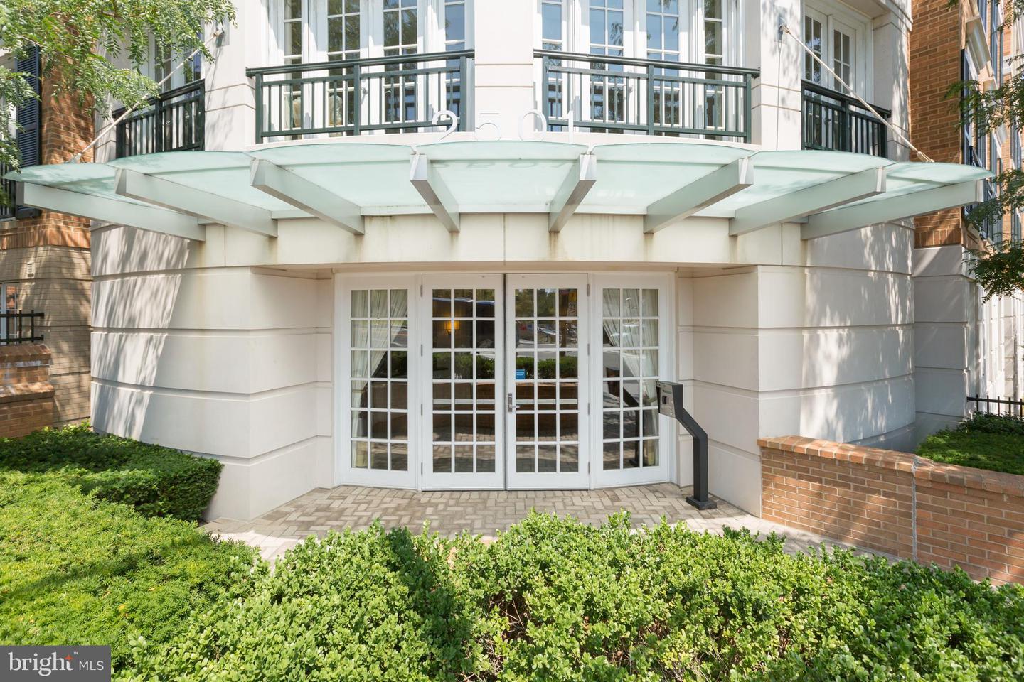 2501 WISCONSIN AVE NW #2, WASHINGTON, District Of Columbia 20007, 3 Bedrooms Bedrooms, ,2 BathroomsBathrooms,Residential,For sale,2501 WISCONSIN AVE NW #2,DCDC2200340 MLS # DCDC2200340