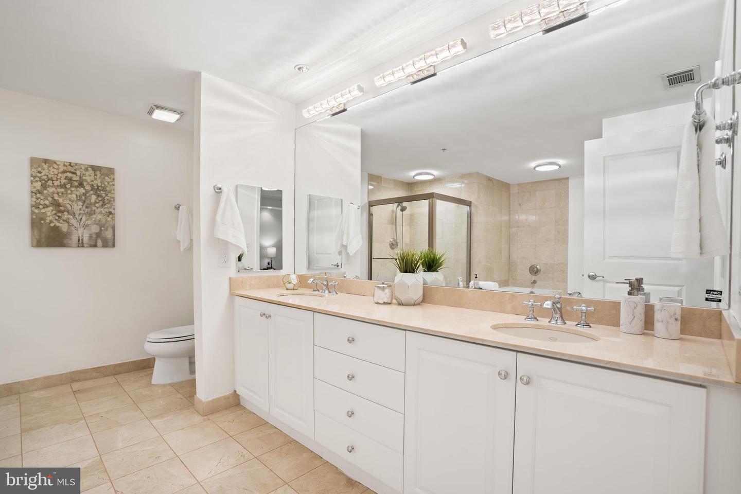 2501 WISCONSIN AVE NW #2, WASHINGTON, District Of Columbia 20007, 3 Bedrooms Bedrooms, ,2 BathroomsBathrooms,Residential,For sale,2501 WISCONSIN AVE NW #2,DCDC2200340 MLS # DCDC2200340
