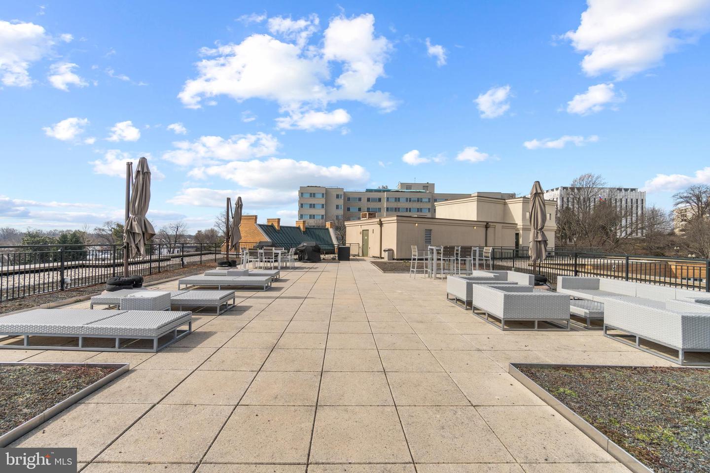 2501 WISCONSIN AVE NW #2, WASHINGTON, District Of Columbia 20007, 3 Bedrooms Bedrooms, ,2 BathroomsBathrooms,Residential,For sale,2501 WISCONSIN AVE NW #2,DCDC2200340 MLS # DCDC2200340