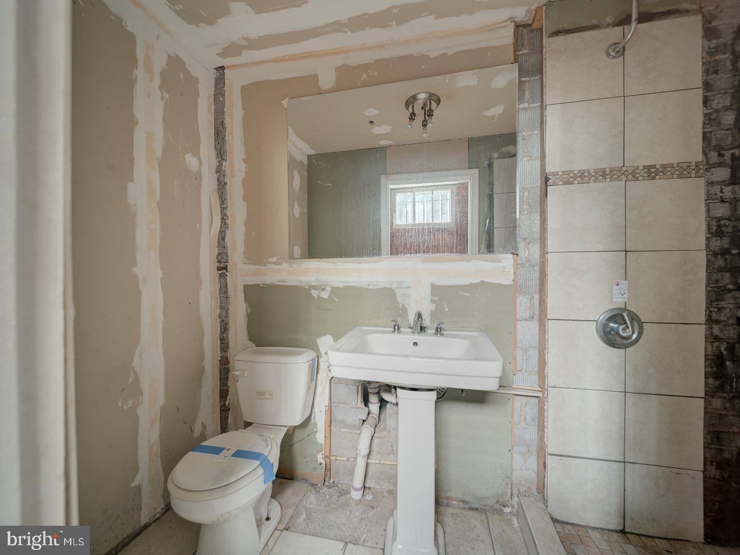 820 TUCKERMAN ST NW, WASHINGTON, District Of Columbia 20011, 3 Bedrooms Bedrooms, ,1 BathroomBathrooms,Residential,For sale,820 TUCKERMAN ST NW,DCDC2200350 MLS # DCDC2200350