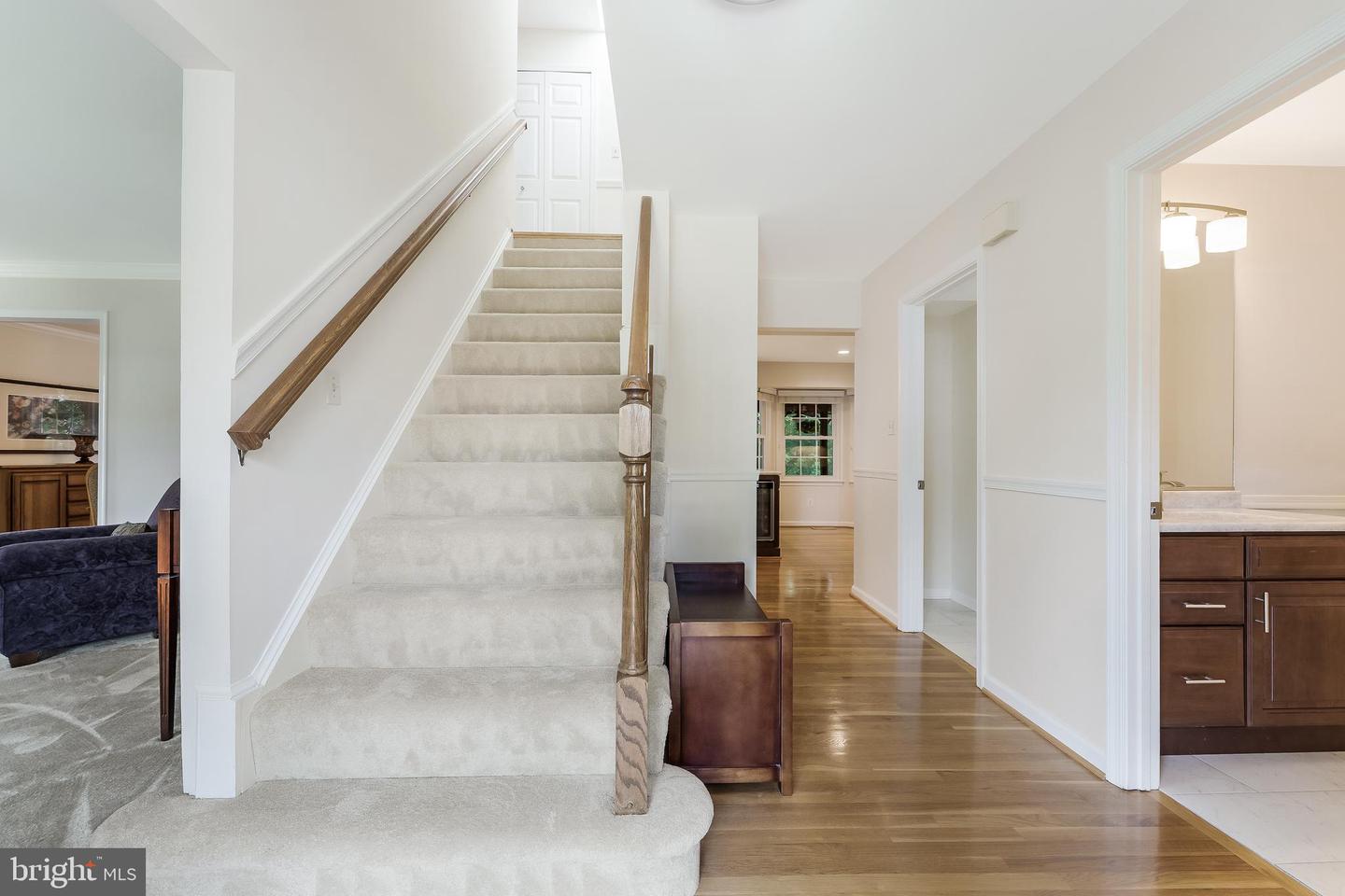 21119 DEEP FURROW CT, ASHBURN, Virginia 20147, 5 Bedrooms Bedrooms, ,3 BathroomsBathrooms,Residential,For sale,21119 DEEP FURROW CT,VALO2096302 MLS # VALO2096302