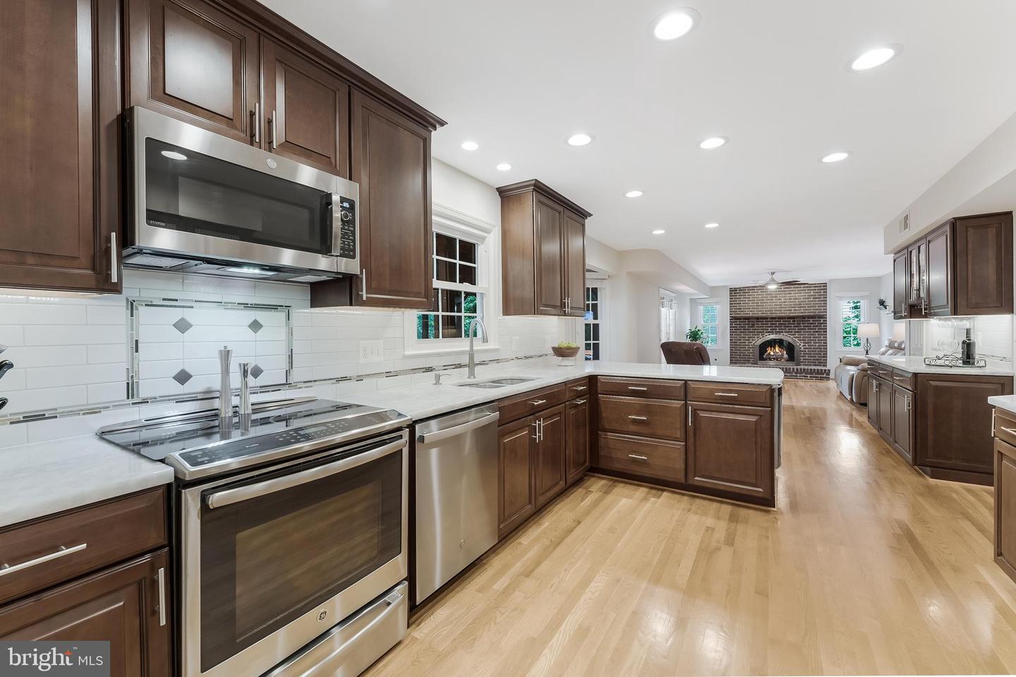 21119 DEEP FURROW CT, ASHBURN, Virginia 20147, 5 Bedrooms Bedrooms, ,3 BathroomsBathrooms,Residential,For sale,21119 DEEP FURROW CT,VALO2096302 MLS # VALO2096302