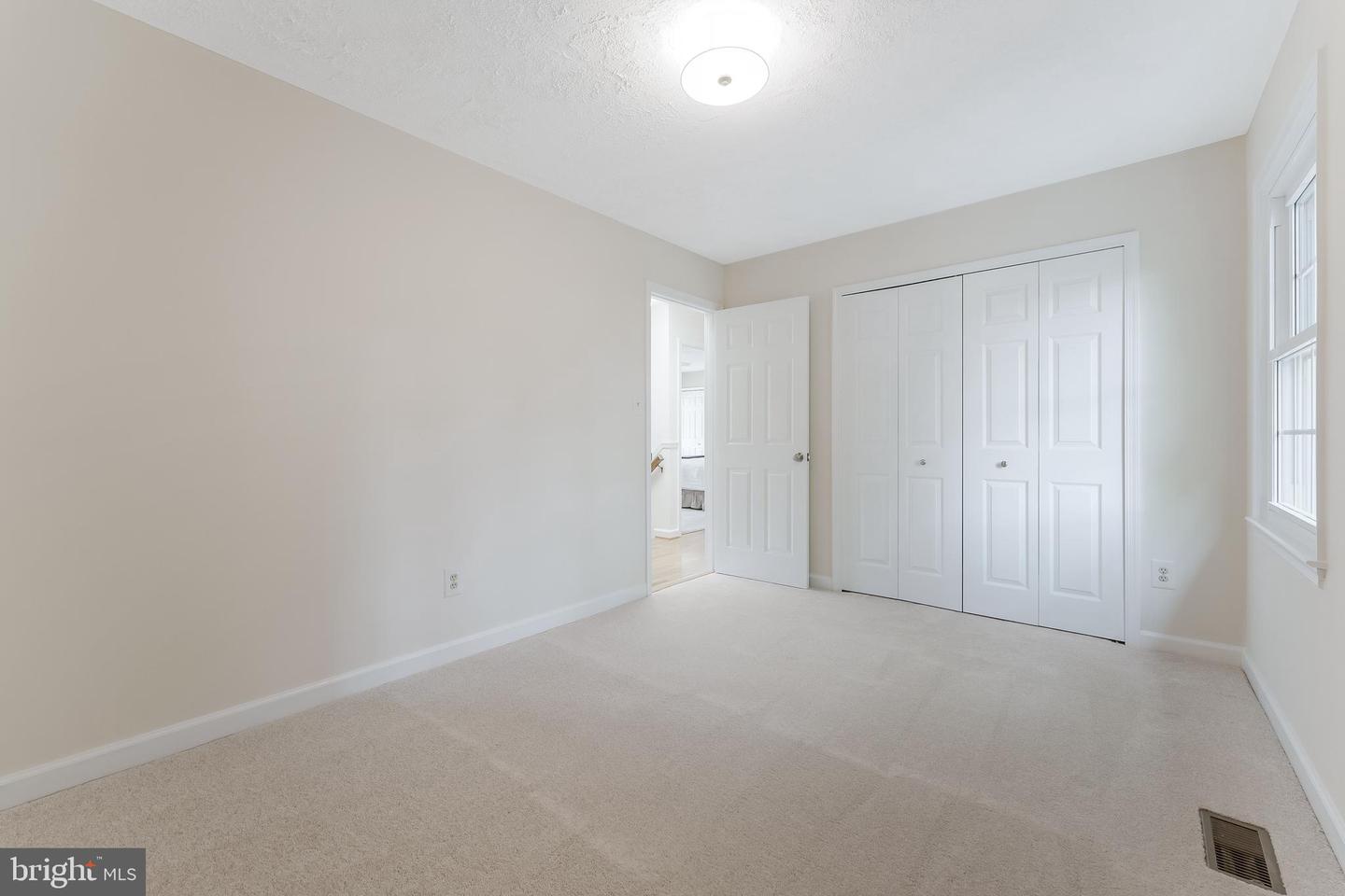 21119 DEEP FURROW CT, ASHBURN, Virginia 20147, 5 Bedrooms Bedrooms, ,3 BathroomsBathrooms,Residential,For sale,21119 DEEP FURROW CT,VALO2096302 MLS # VALO2096302