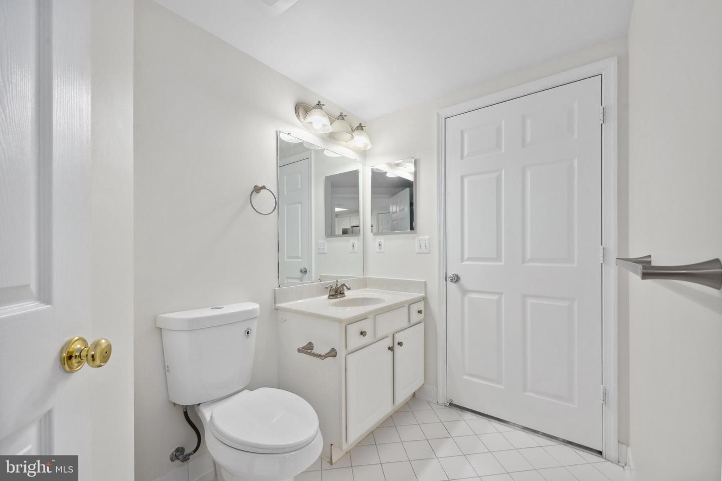 3830 9TH ST N #110W, ARLINGTON, Virginia 22203, 2 Bedrooms Bedrooms, ,2 BathroomsBathrooms,Residential,For sale,3830 9TH ST N #110W,VAAR2057670 MLS # VAAR2057670