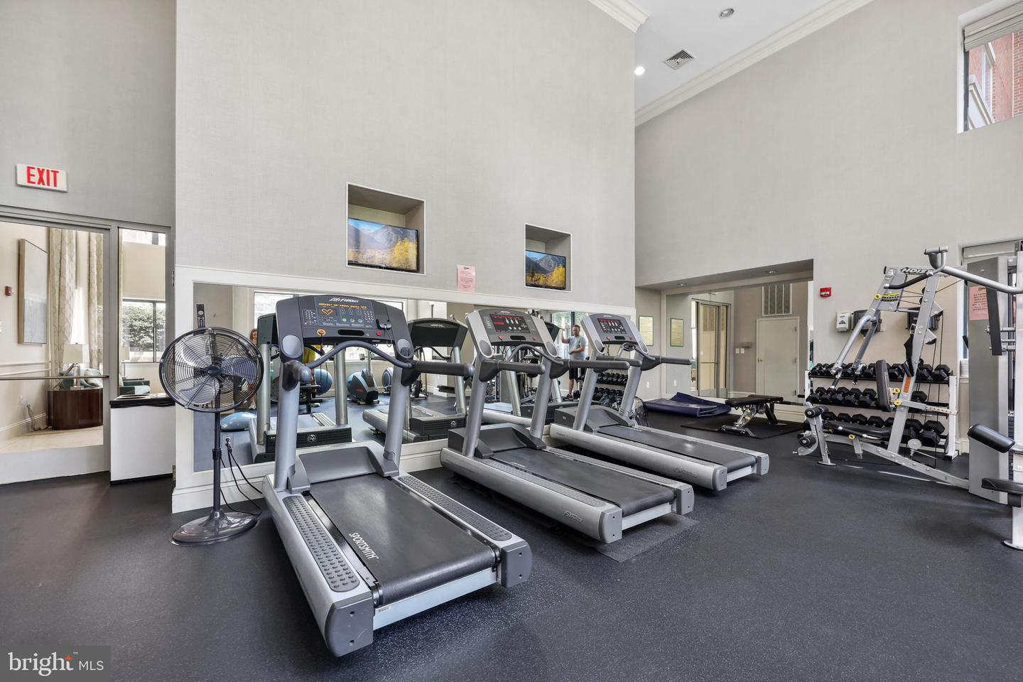 3830 9TH ST N #110W, ARLINGTON, Virginia 22203, 2 Bedrooms Bedrooms, ,2 BathroomsBathrooms,Residential,For sale,3830 9TH ST N #110W,VAAR2057670 MLS # VAAR2057670